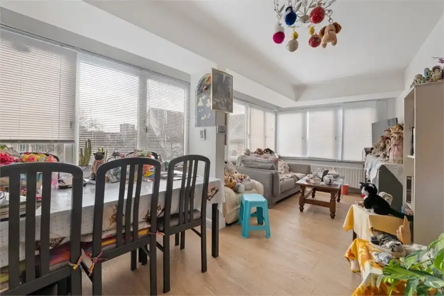 VERHUURD 2 SLK APPARTEMENT IN HET CENTRUM VAN SINT-TRUIDEN foto 12