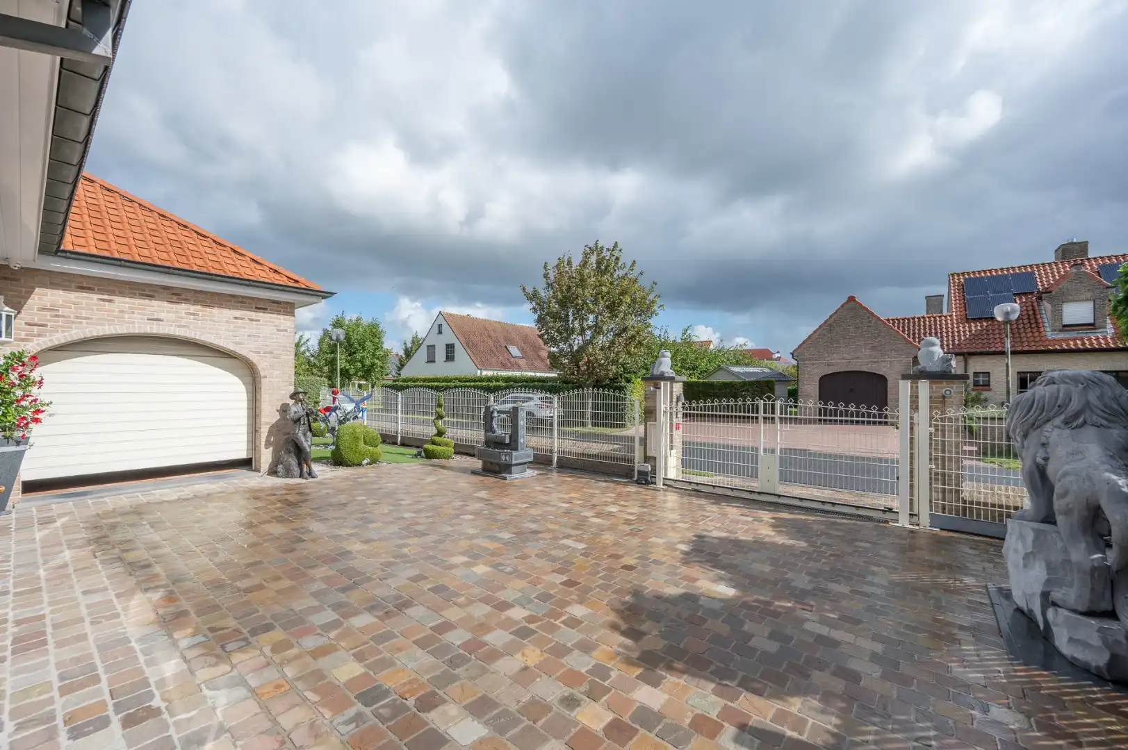 Klassevolle villa in residentiële villawijk te Knokke-Heist foto 3