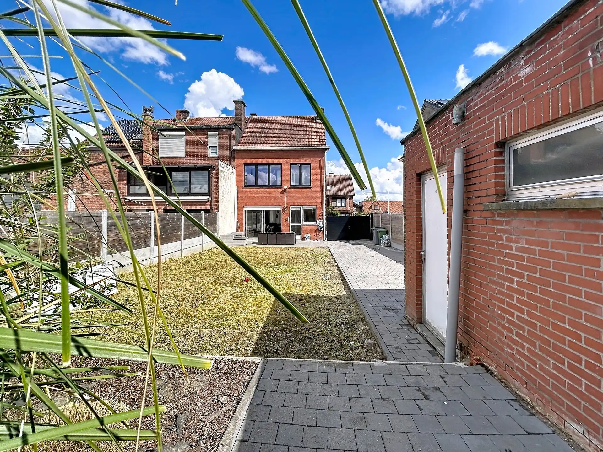 Half open bebouwing met 3 slaapkamers en garage op perceel van 315m² foto 15