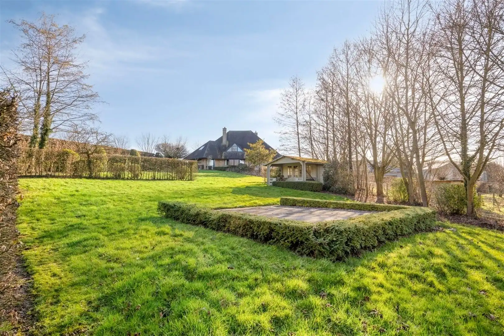 Riante villa voor vrij beroep of kantoor met woonst foto 5