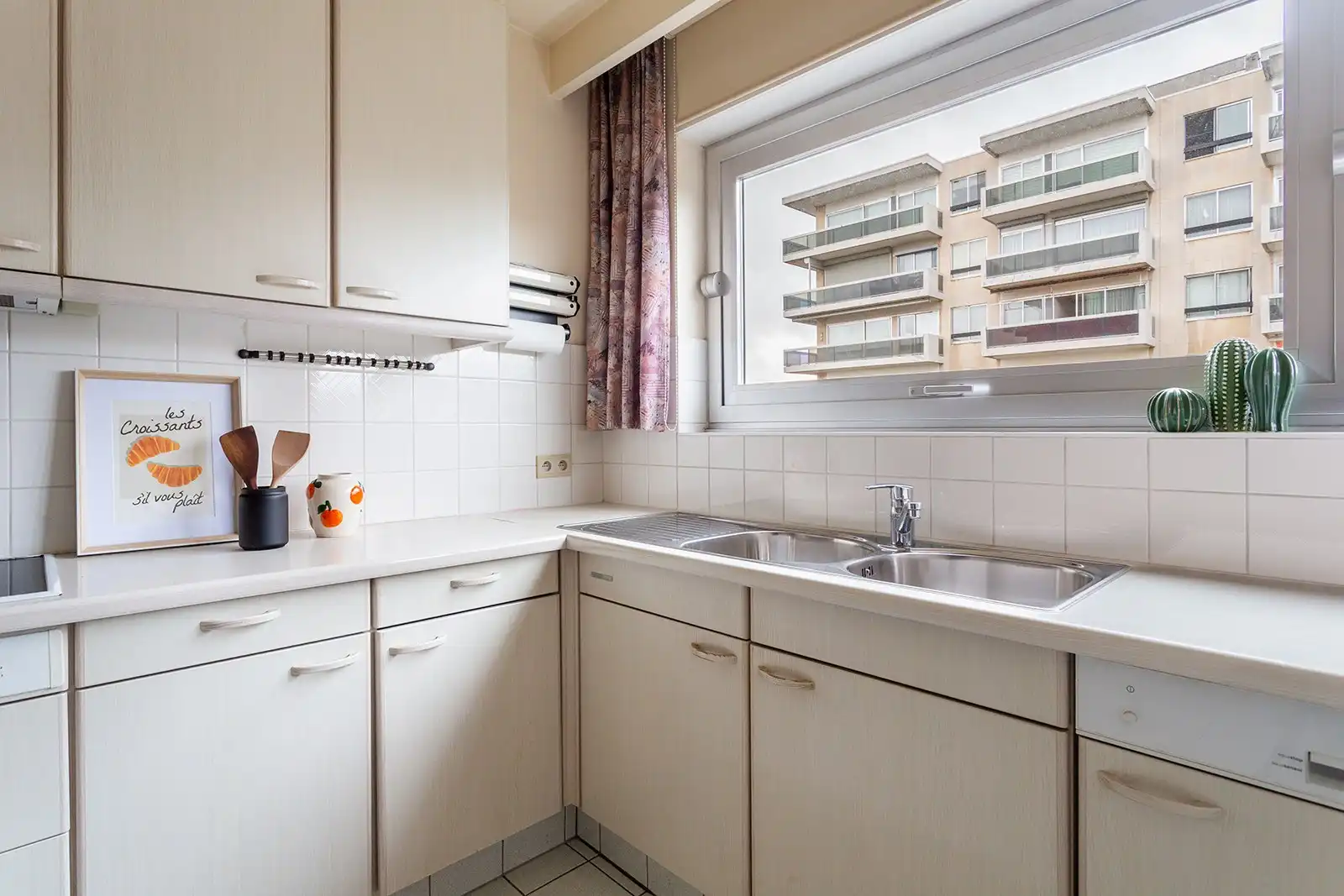 2 slaapkamer appartement met veel lichtinval foto 14