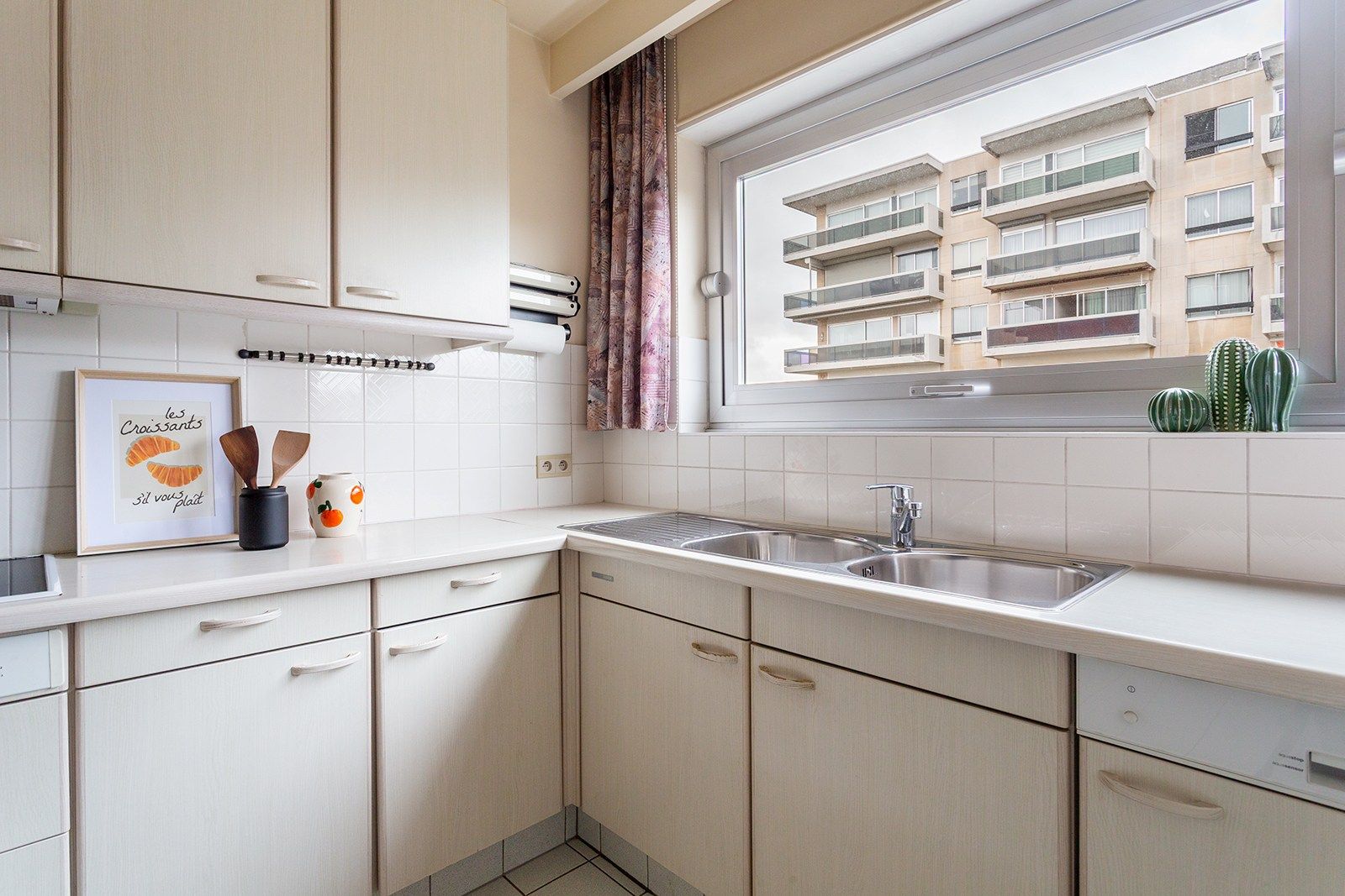 2 slaapkamer appartement met veel lichtinval foto 14