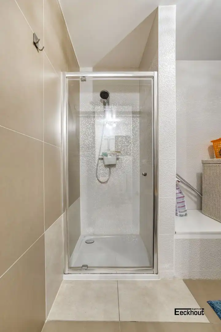 Ruim 2 slaapkamer appartement in het centrum van Oostende. foto 11