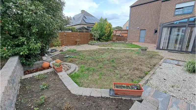 Vrijstaande 3-slaapkamerwoning met Tuin en 2 Garages te koop in Zedelgem foto 13