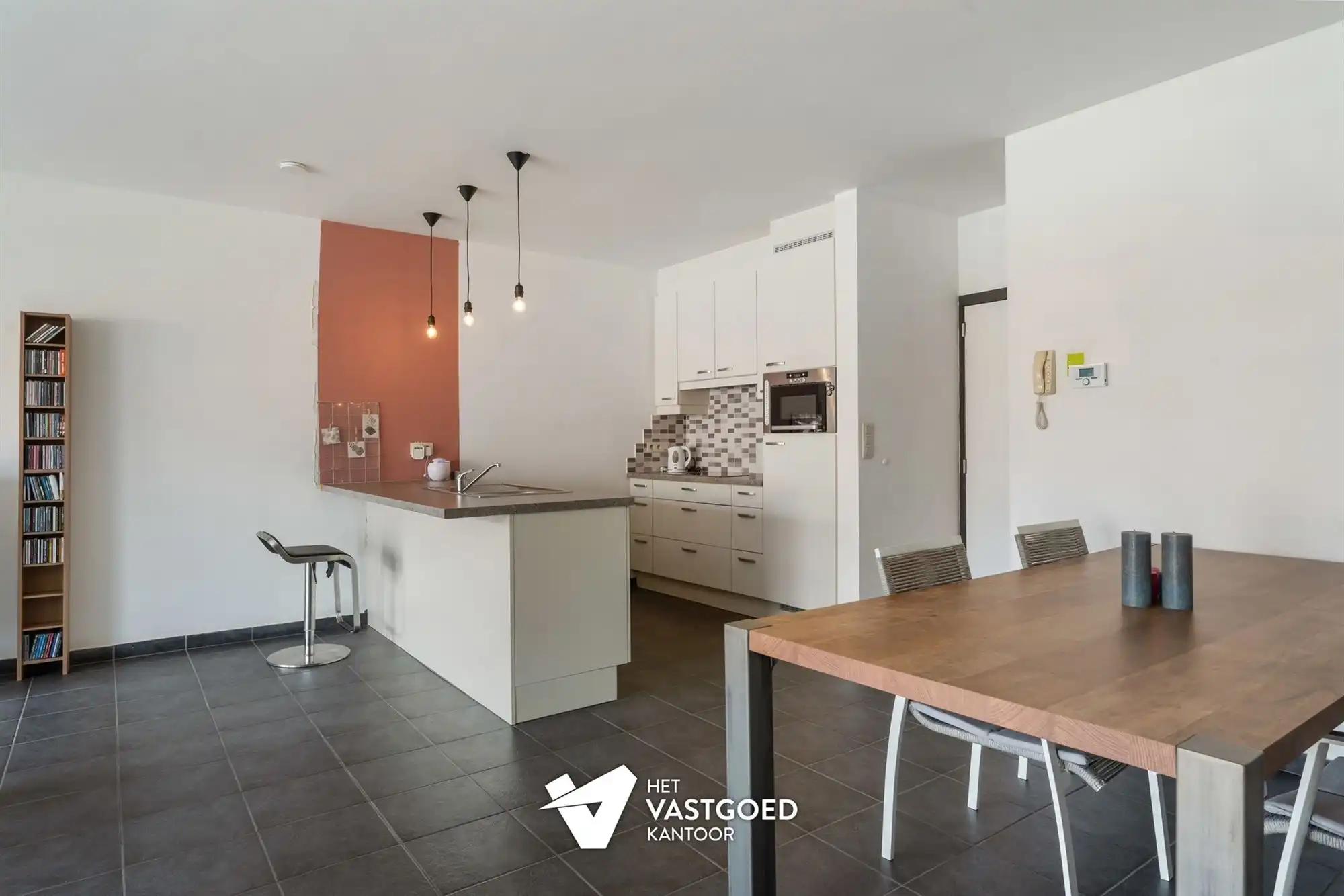 GELIJKVLOERS APPARTEMENT IN CENTRUM INCLUSIEF GARAGE foto 5