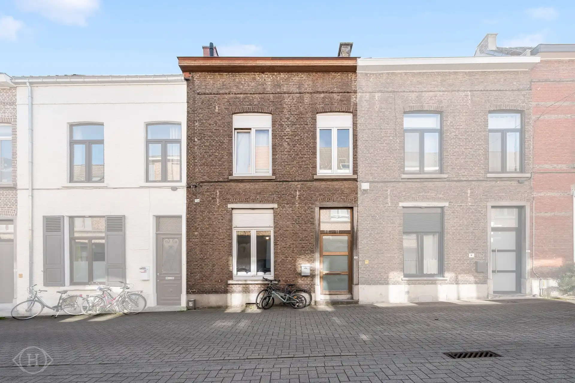 Gezellige rijwoning met 2 slaapkamers nabij centrum Leuven foto {{pictureIndex}}