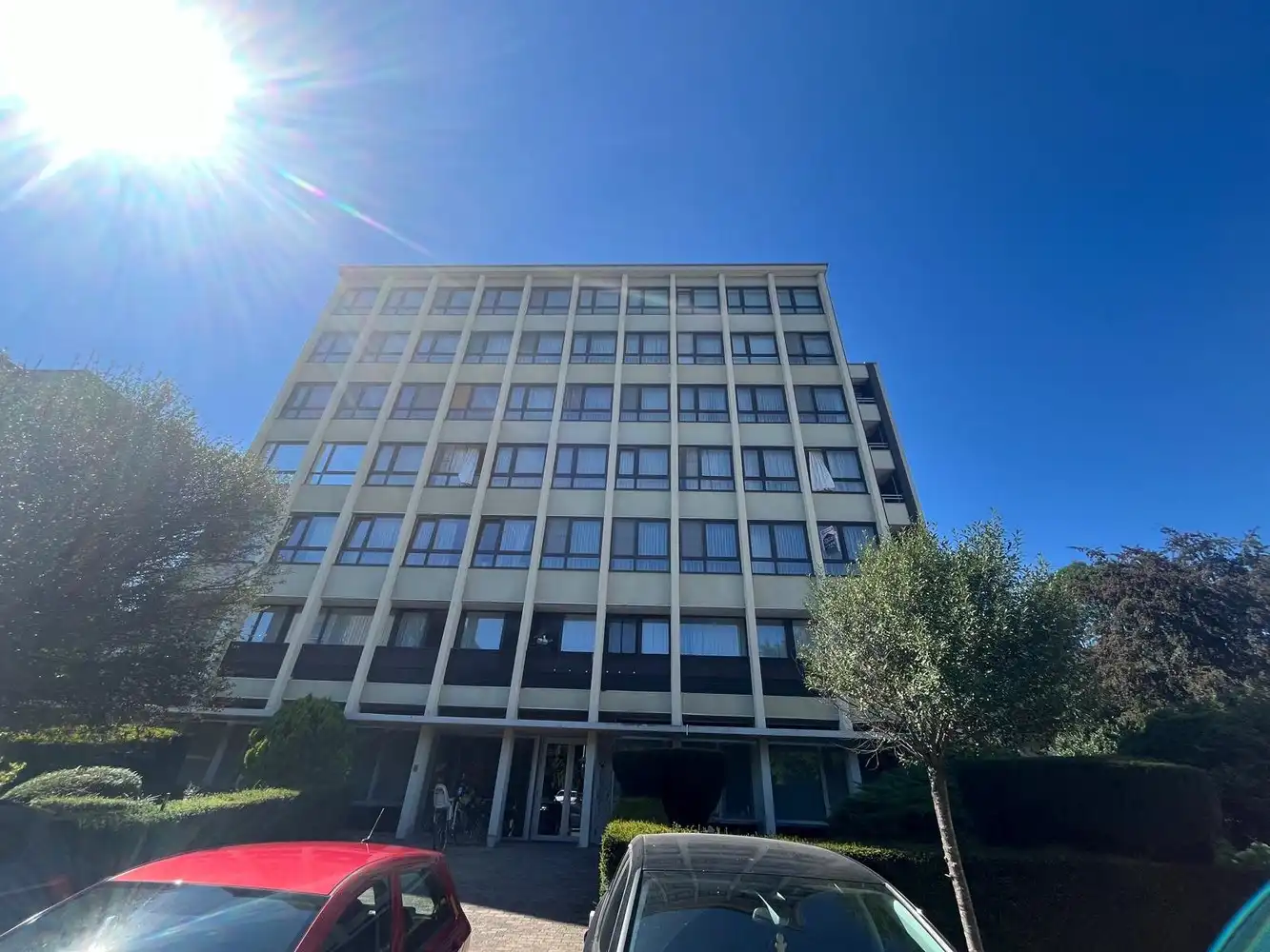 Modern appartement te huur op centrale locatie in Sint-Truiden! foto 2