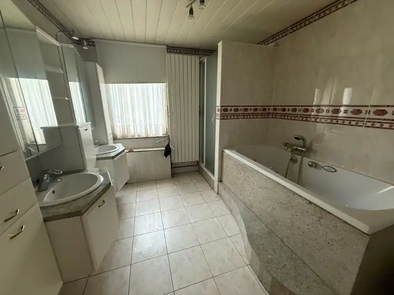 Uniek groendomein van ca. 6 ha met te renoveren woning. foto 11