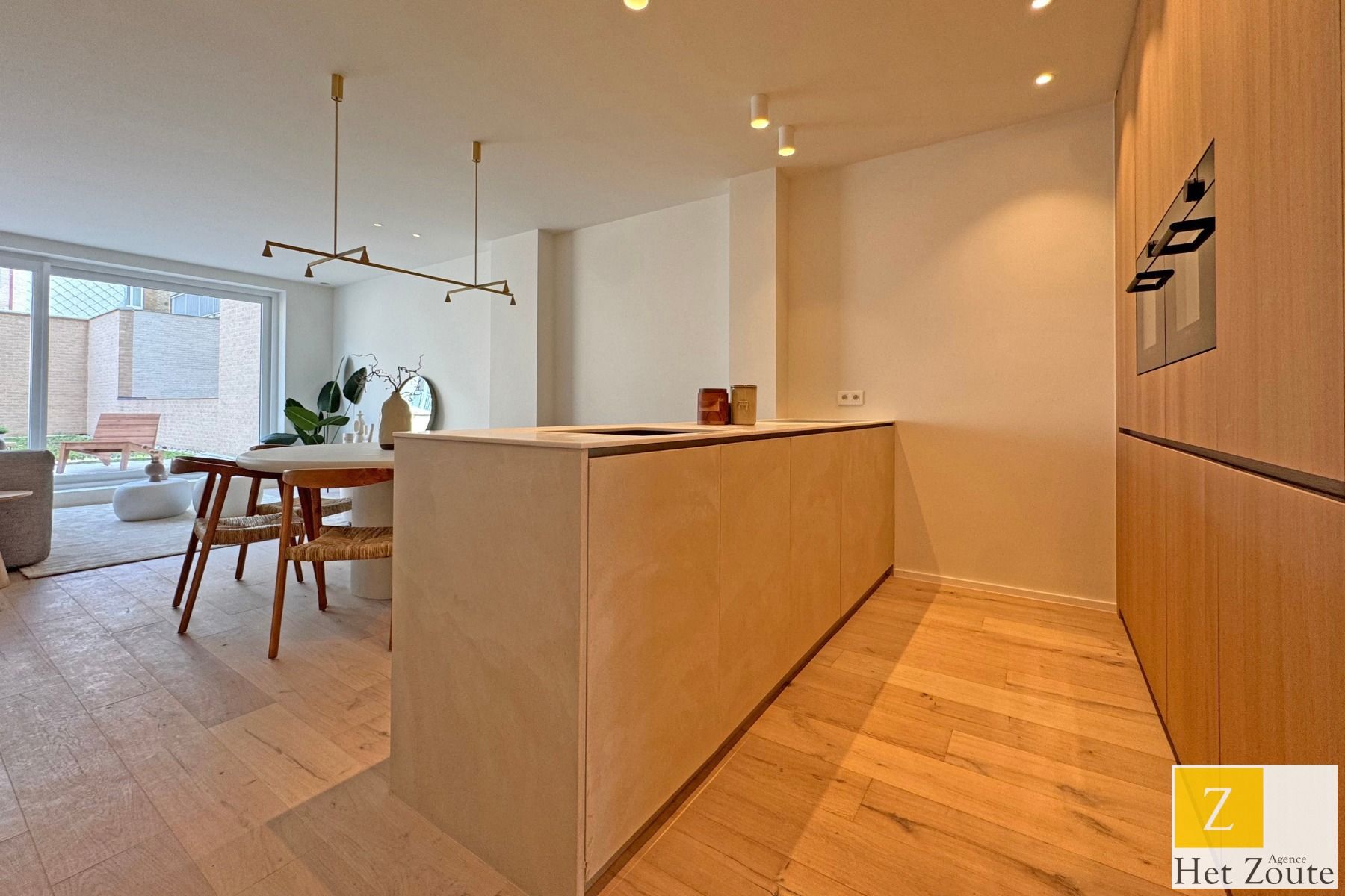 Gelijkvloers appartement met terras en tuin te Knokke foto 7