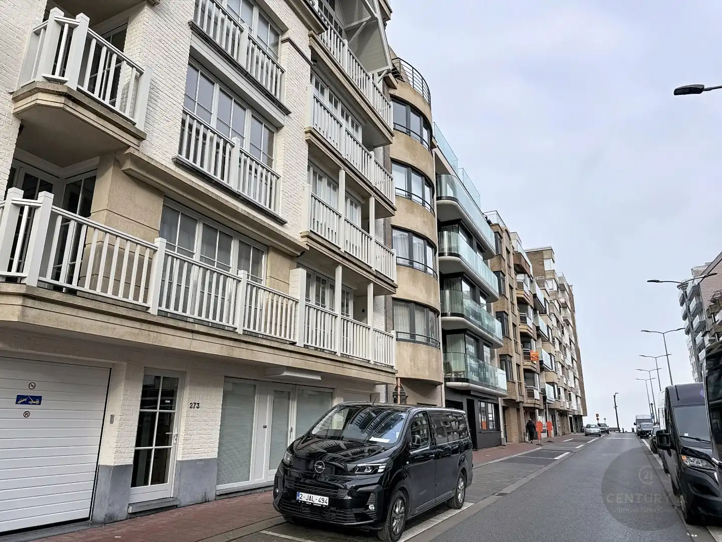 volledig gerenoveerd appartement vlakbij de zeedijk foto {{pictureIndex}}