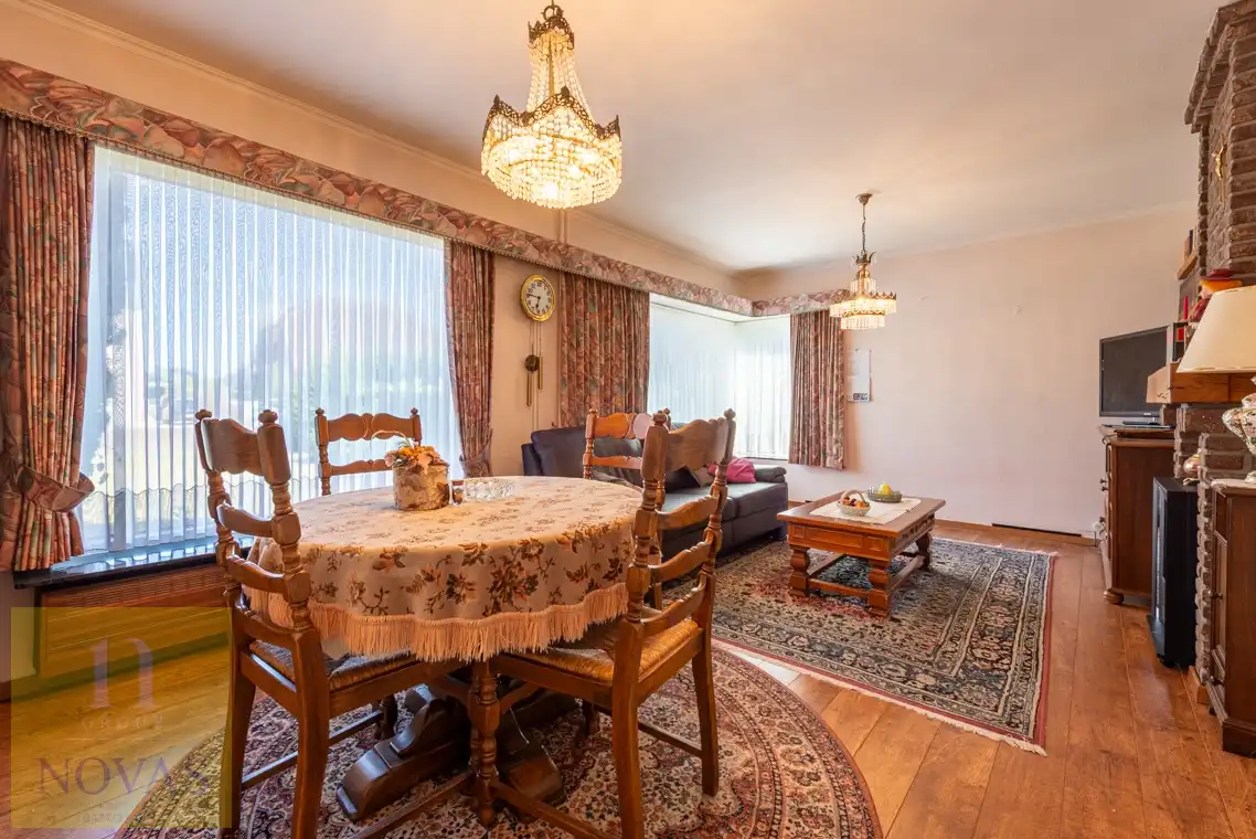 Op heel fijne locatie, 4 slaapkamers, 10are30ca, aan rand van het centrum foto 15