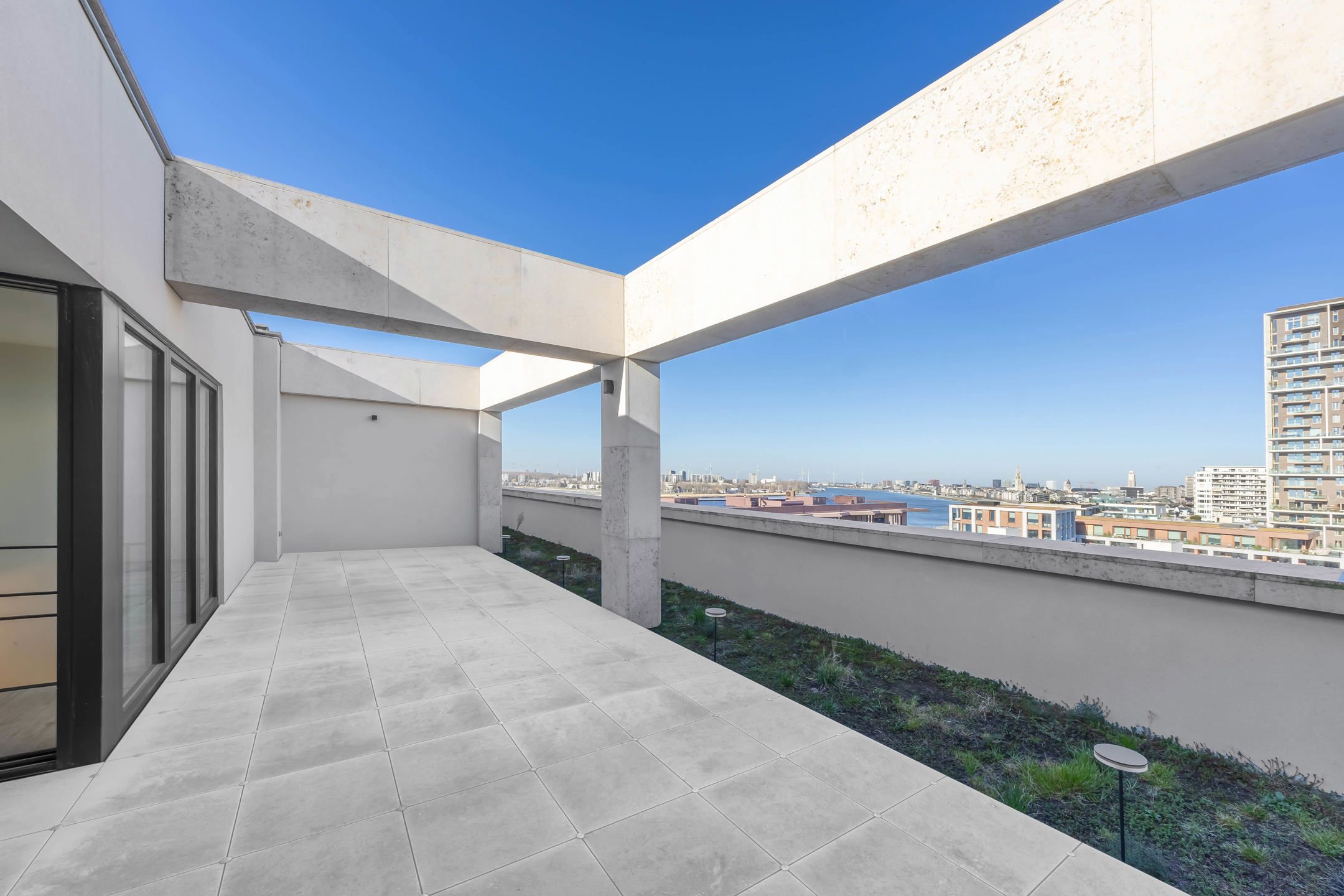 Luxueuze Penthouse op het Nieuw-Zuid met dakterras foto 15