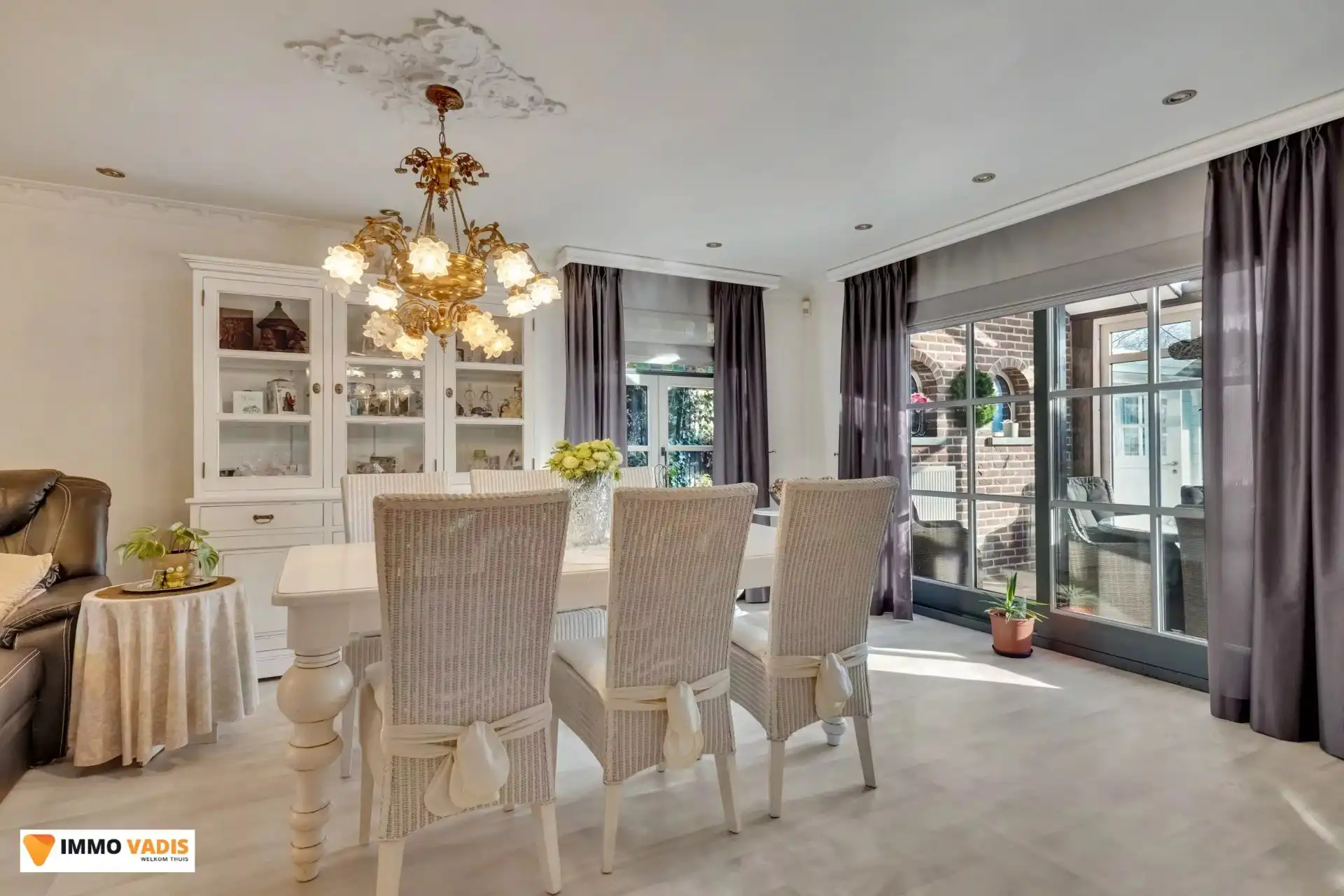 Gunstig gelegen, charmante en uitstekend onderhouden villa foto 4