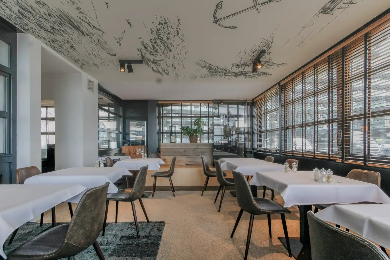 Over te nemen  – Volledig uitgerust toprestaurant | Heldenplein 33, Knokke-Heist foto 15