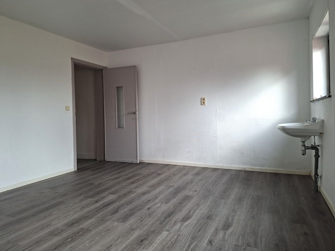 Licht te renoveren woning / 4 slaapkamers en tuin / centrale ligging foto 35