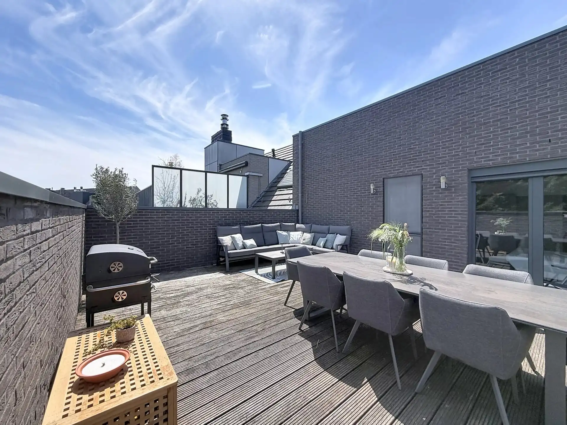 Luxe triplex met dubbele garage, 5 slaapkamers en 2 badkamers  in hartje Mol centrum foto 37