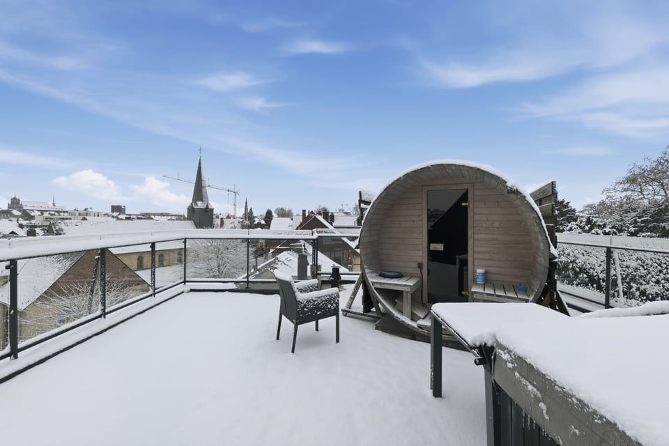 PENTHOUSE MET UNIEK DAKTERRAS, SAUNA EN STAANPLAATS IN HARTJE SINT-TRUIDEN foto 23