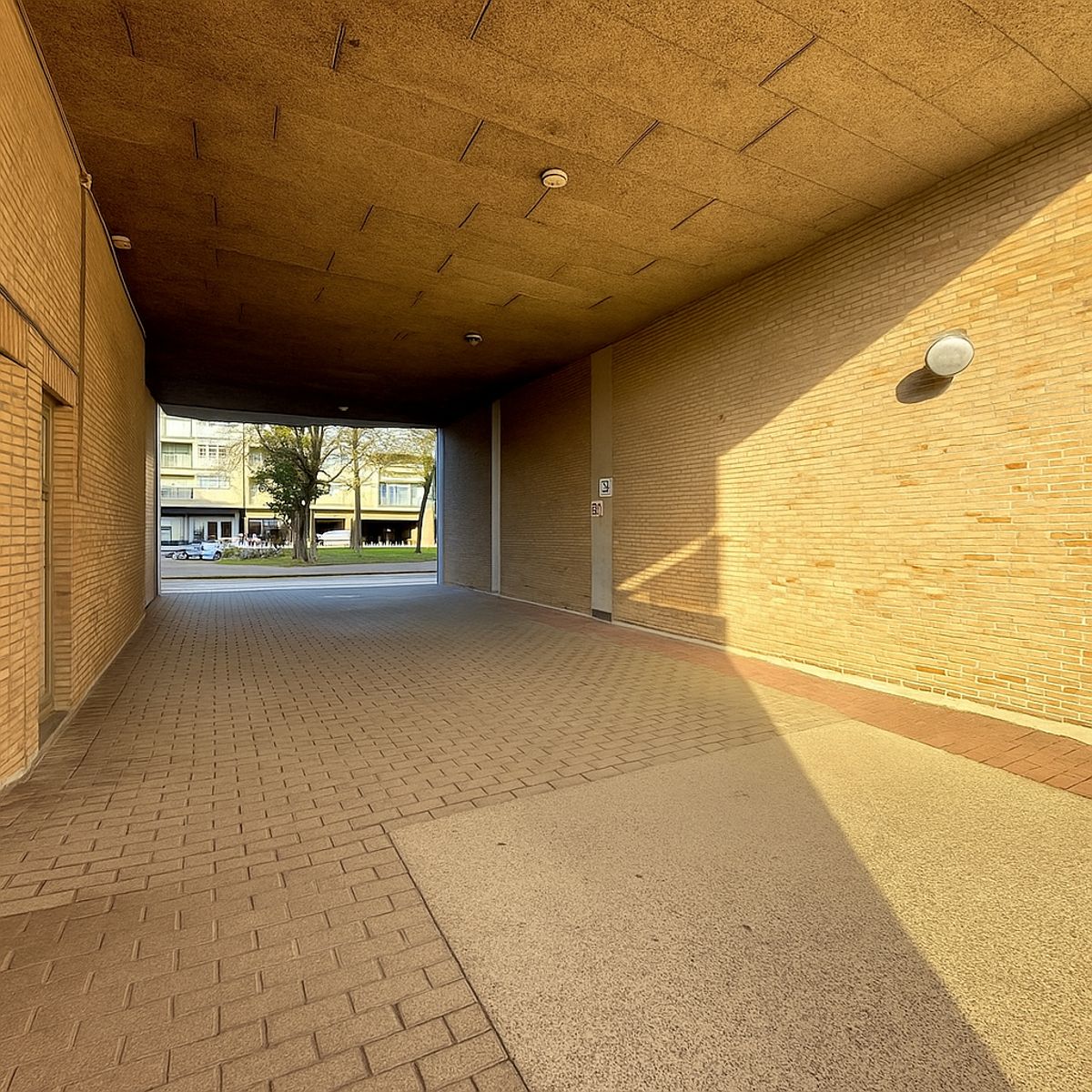 Gesloten garagebox (nr. 20) in Residentie Arcada foto 9