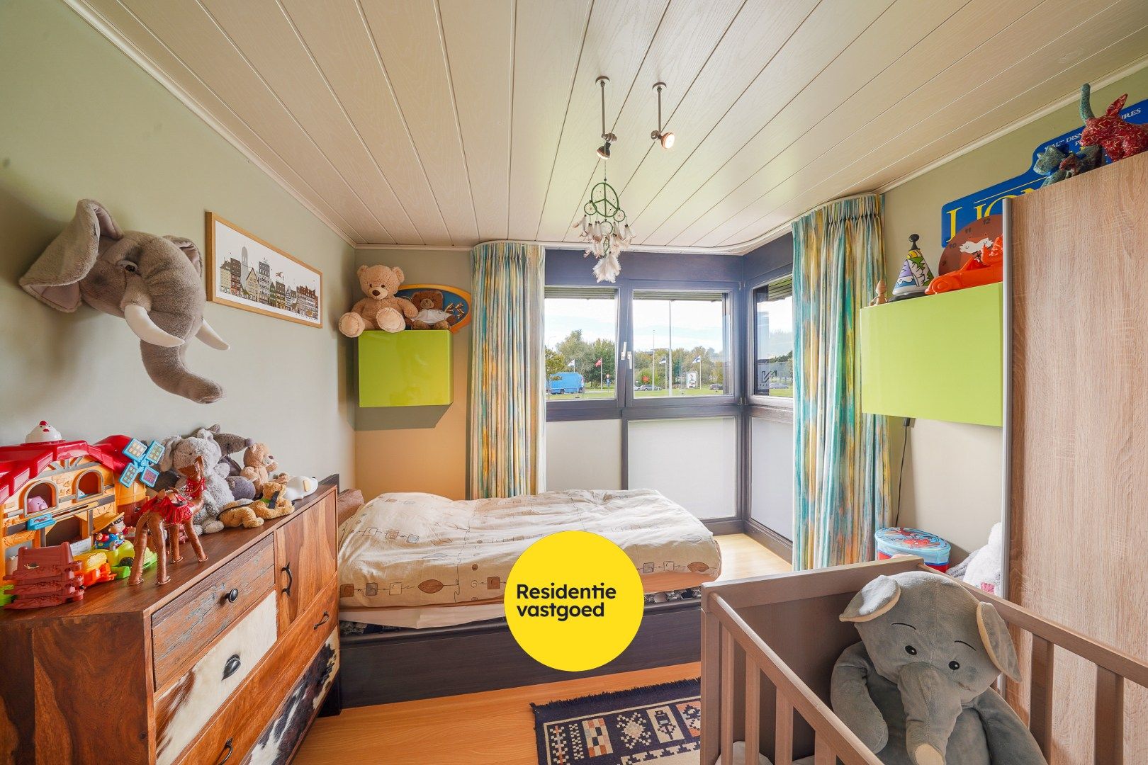 Instapklare halfopen woning met zonnige tuin, aparte garage en tuinhuis foto 22