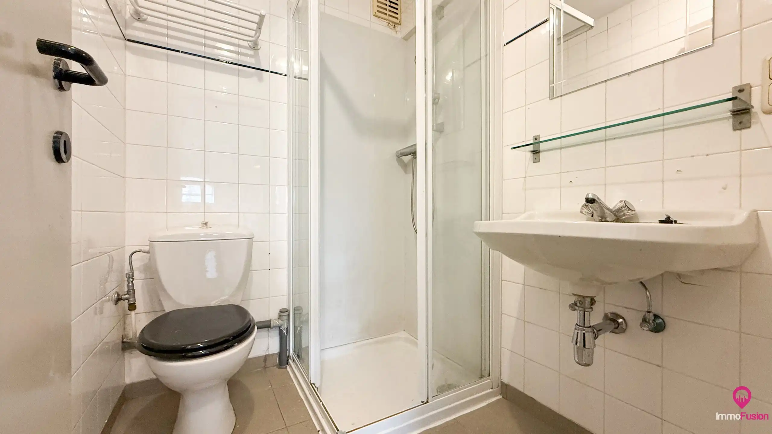 Dakappartement met 2 slpks, terras en parkeerplaats! foto 16