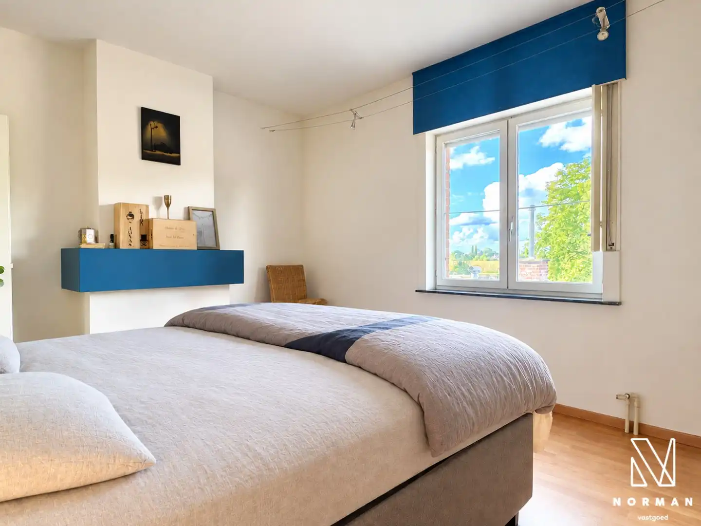 Woning met 3 slaapkamers, tuin en uitweg met garage te koop in Gullegem! foto 9