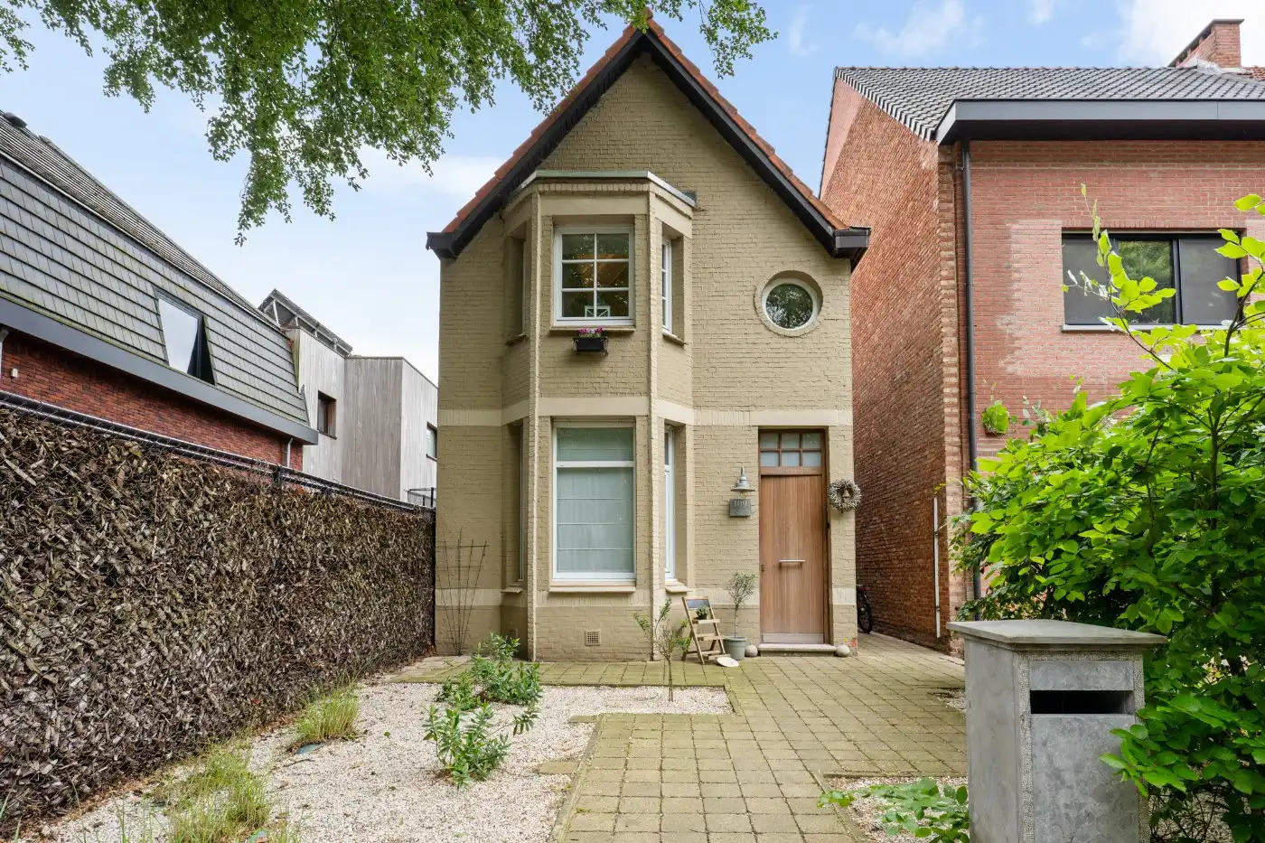 Hoofdfoto van de publicatie: Instapklare woning met 2 à 3 slpk., tuin en garage