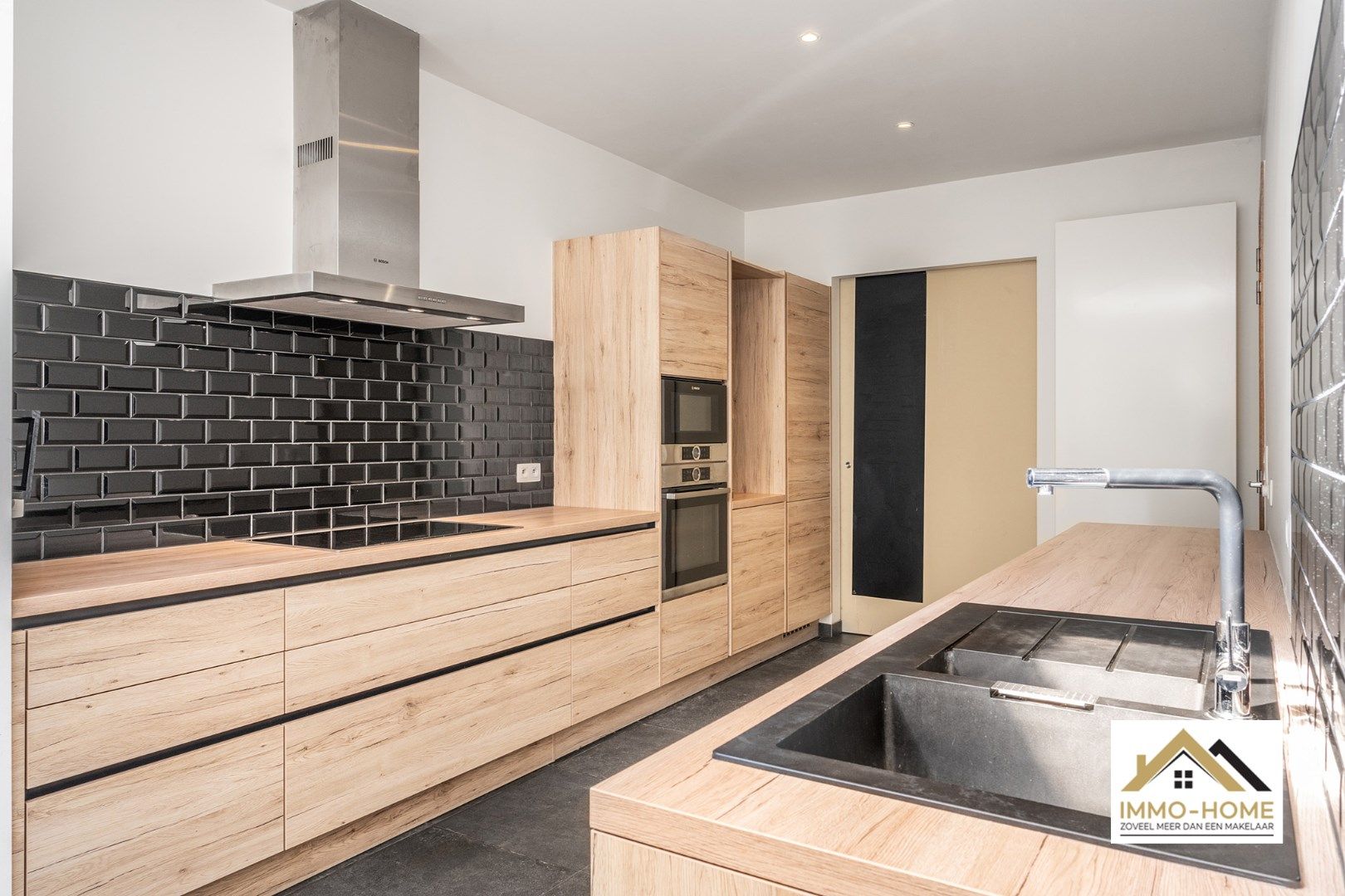 Knap gerenoveerde woning met tuin nabij centrum Gent! foto 15
