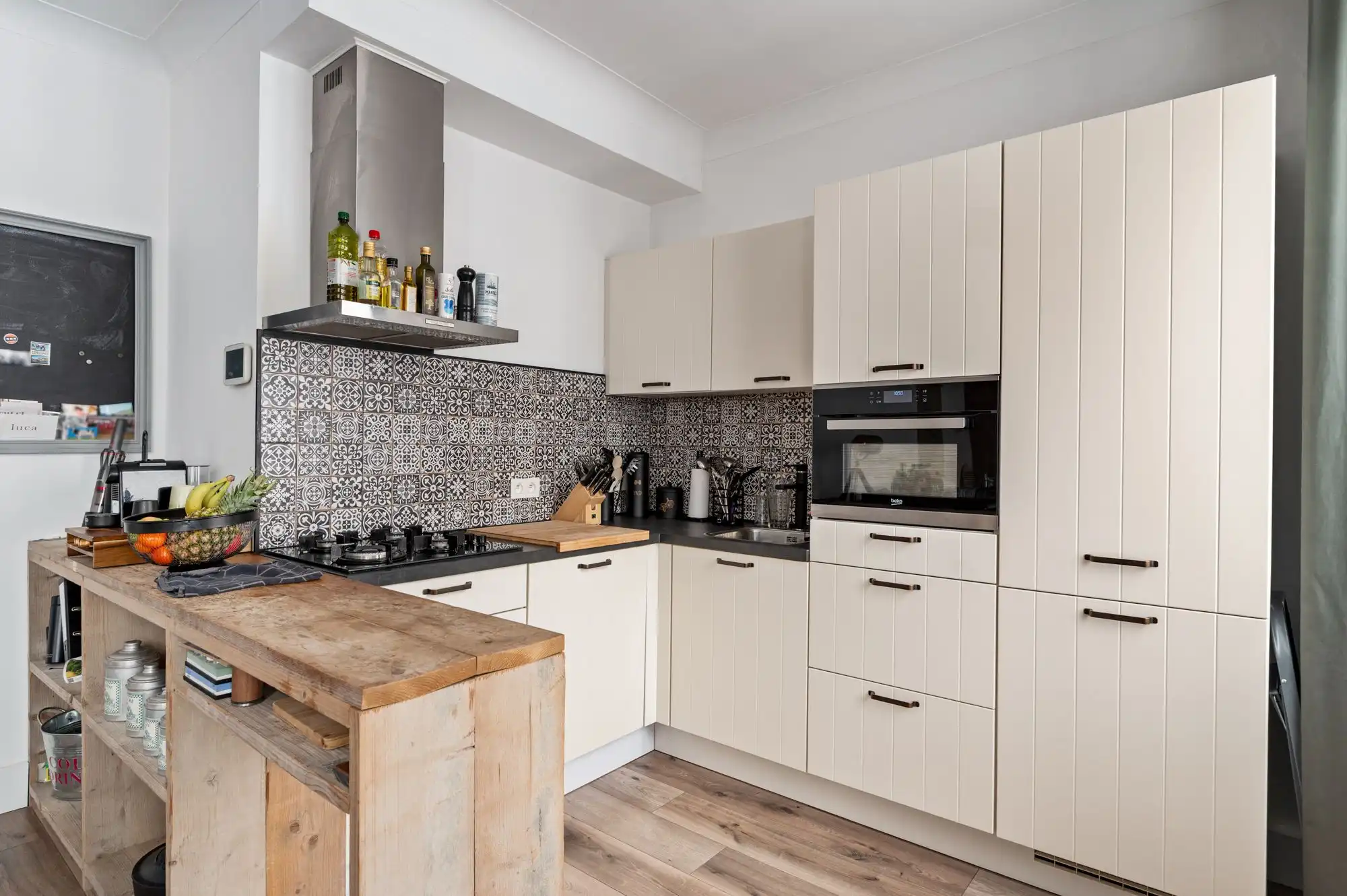 Trendy instapklaar appartement met twee slaapkamers én terras in Essen! foto 6