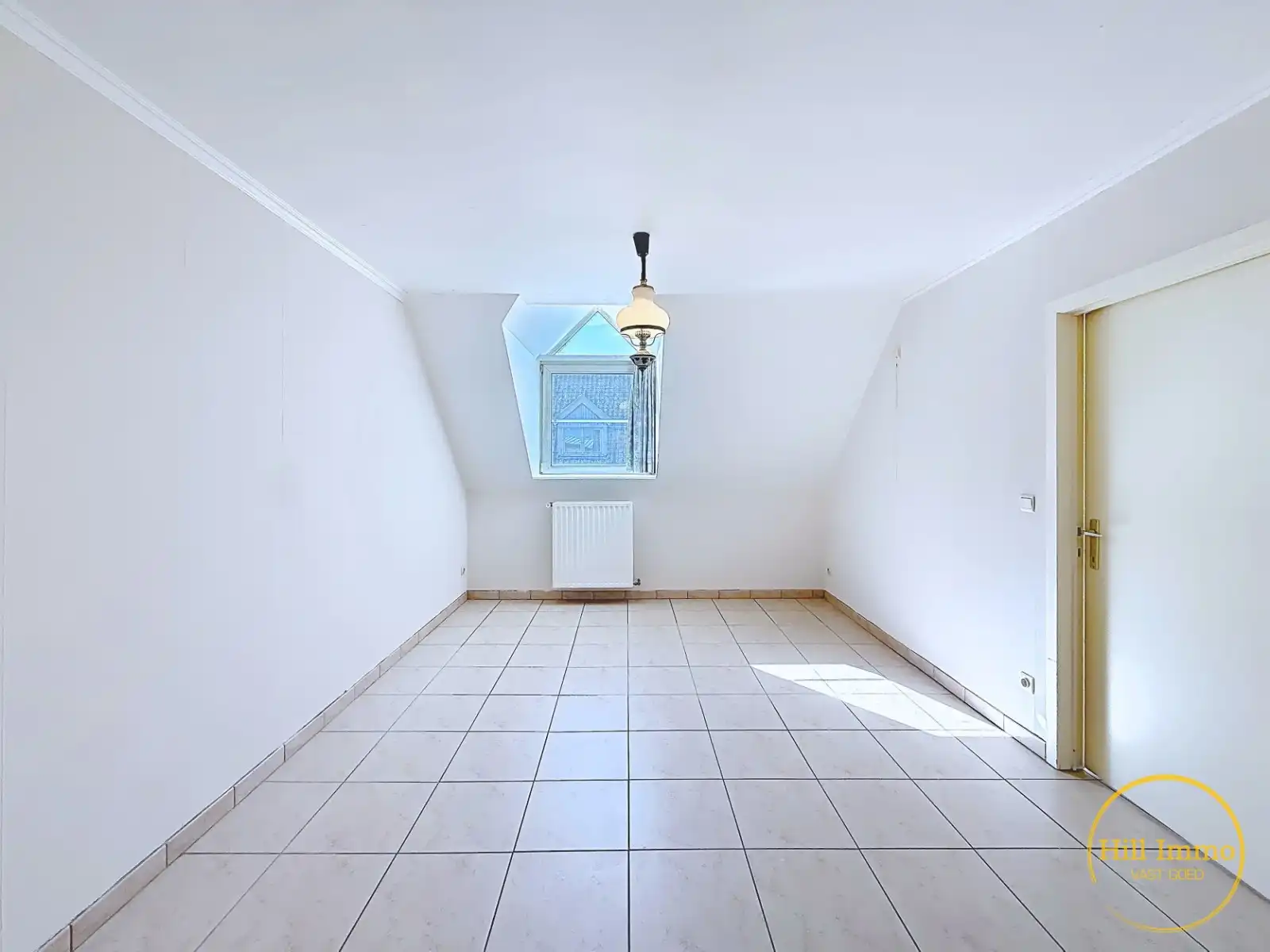 Te huur: dakappartement met garage in Langemark-Poelkapelle foto 9