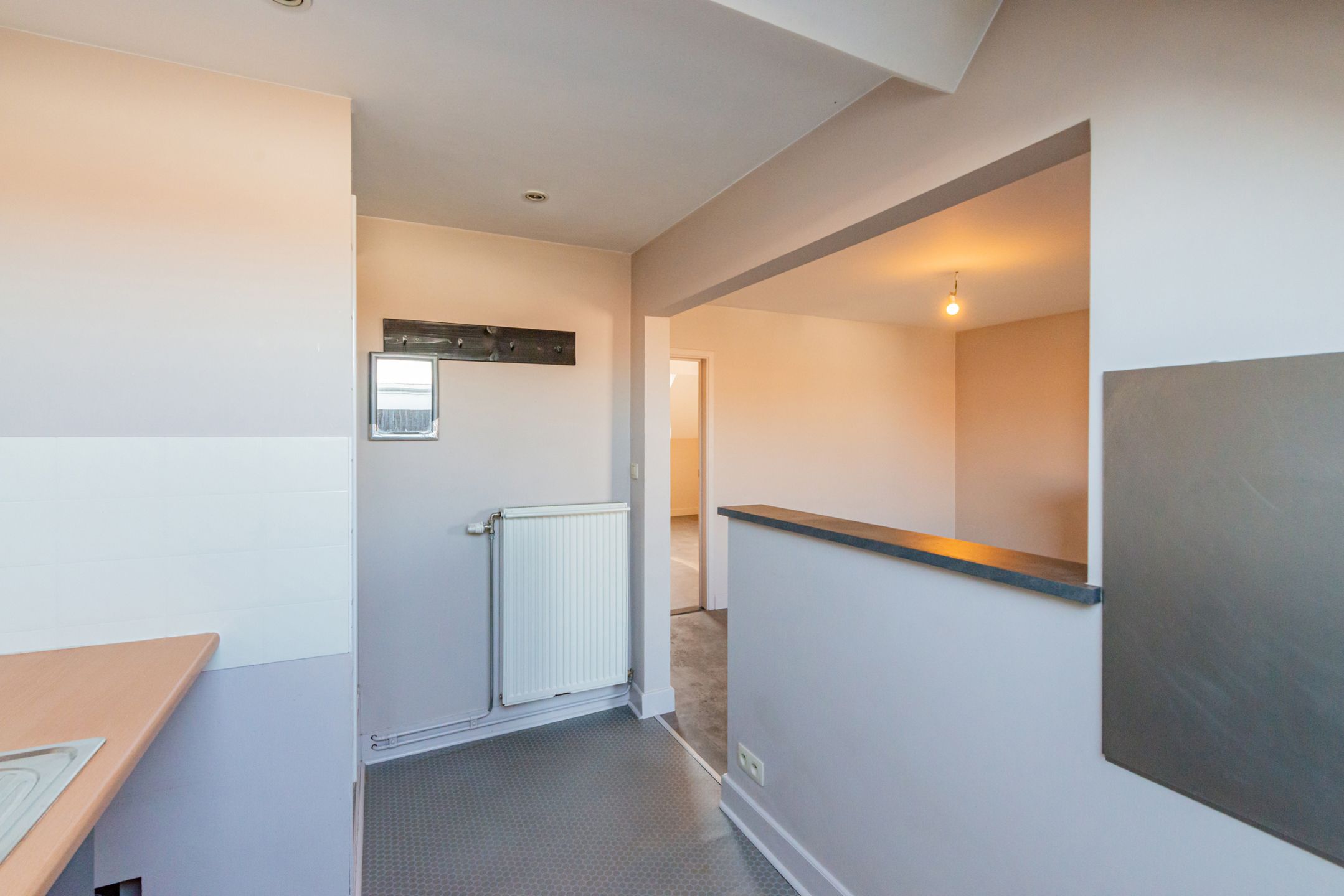 Gebouw met 3 appartementen en opslag te koop foto 23