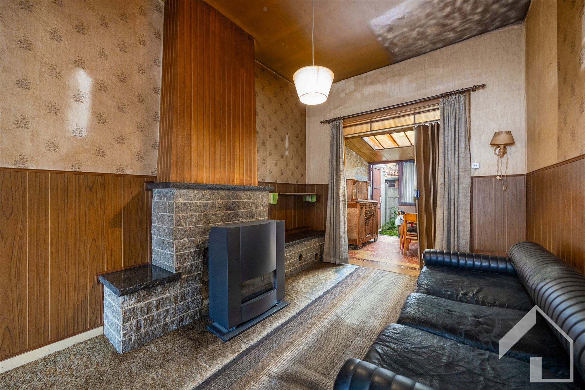 Te renoveren woning in een rustige wijk foto 5