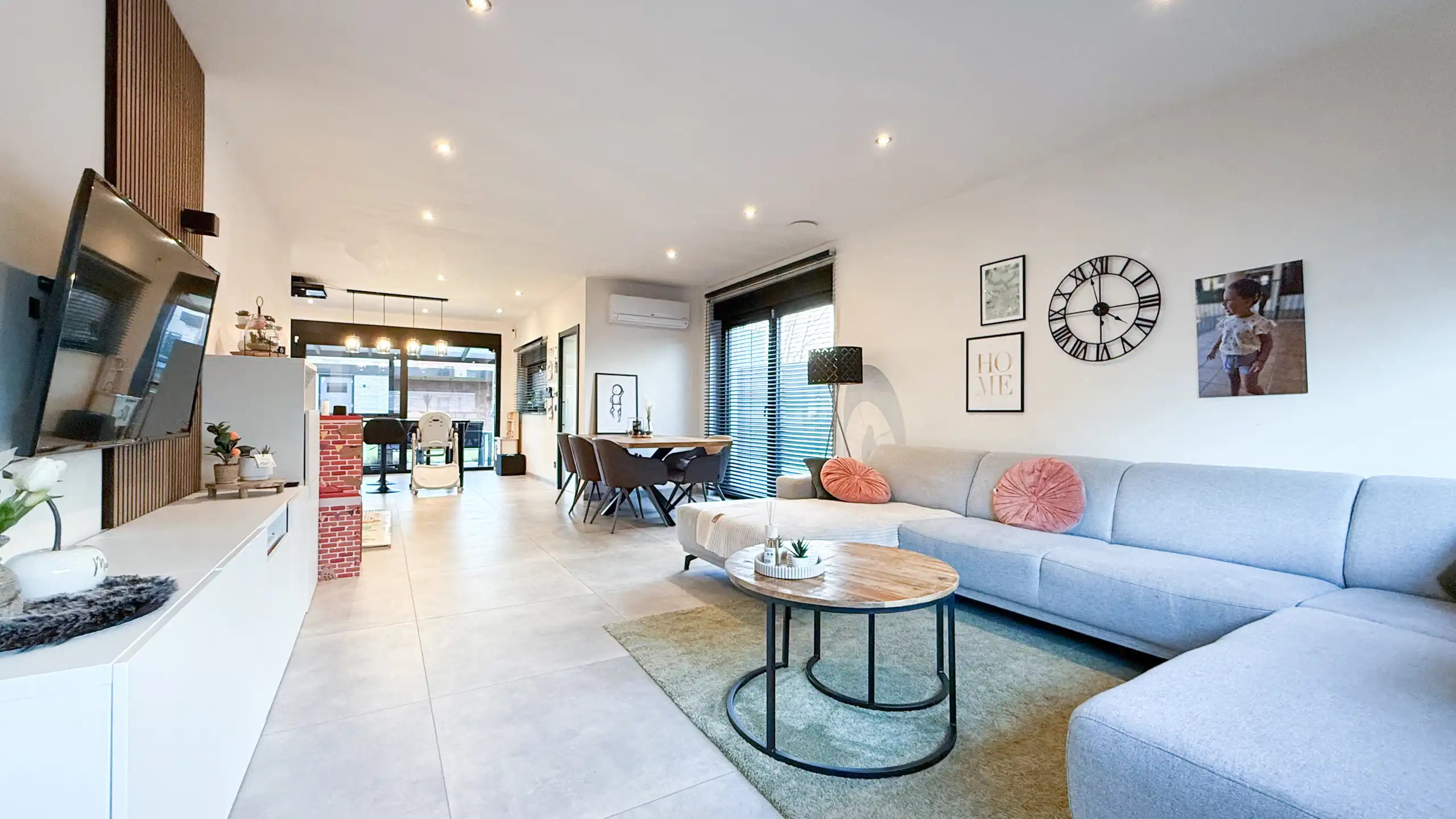 Moderne halfopen bebouwing (3 jaar oud) nabij E313 & E314! foto 5