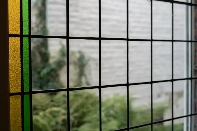 Te renoveren burgerwoning met enorm potentieel in hartje Roeselare foto 12