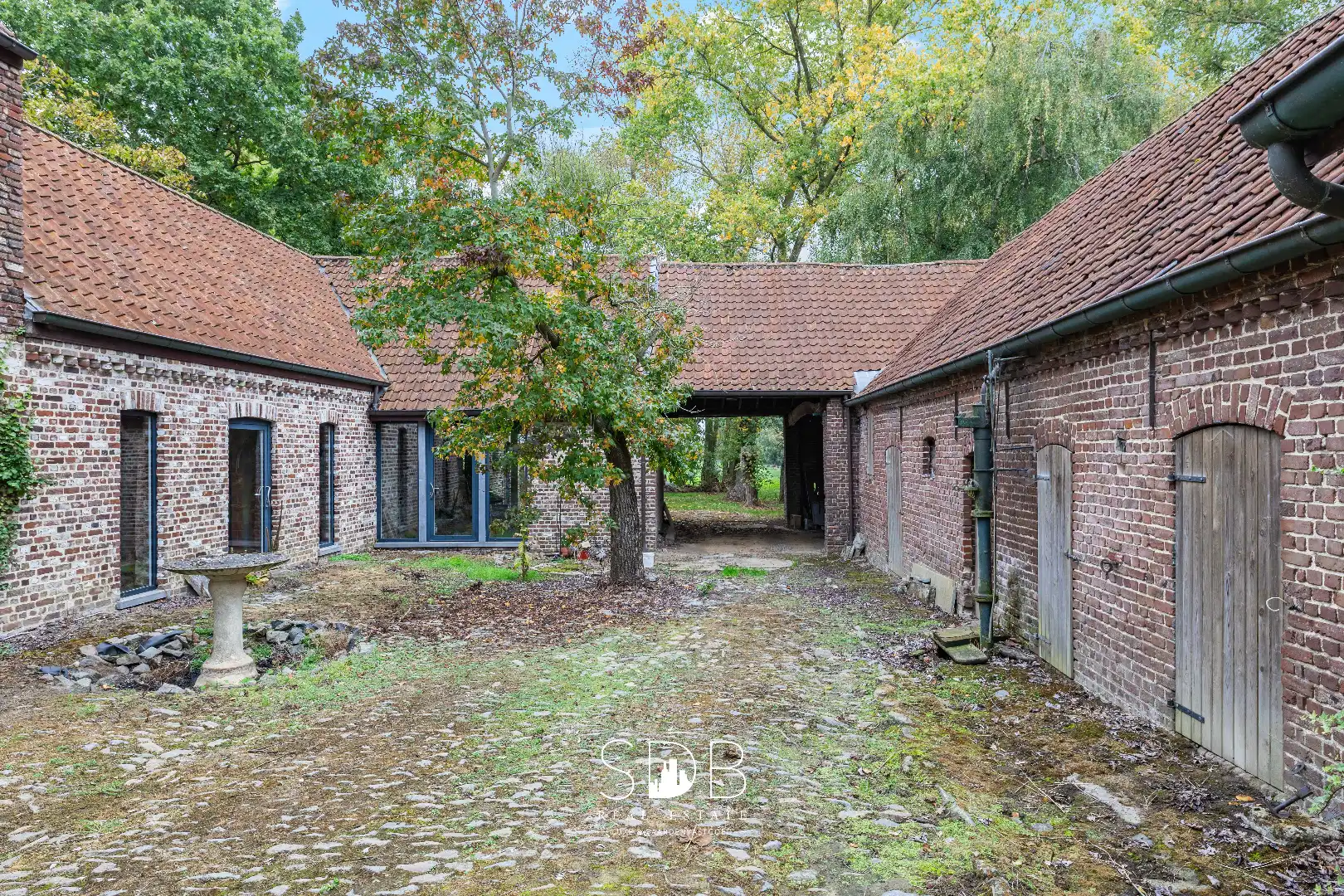 Authentieke hoeve met achterliggend groen op 5.192m² foto 23