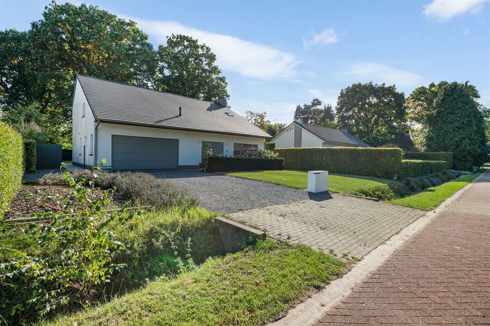 Energiezuinige villa in rustige groene woonwijk. foto 2