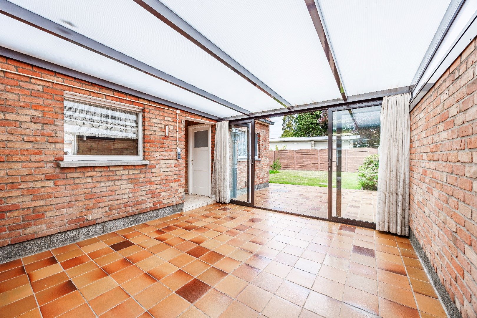 HOB met 3 slpks en garage op goede locatie foto 6