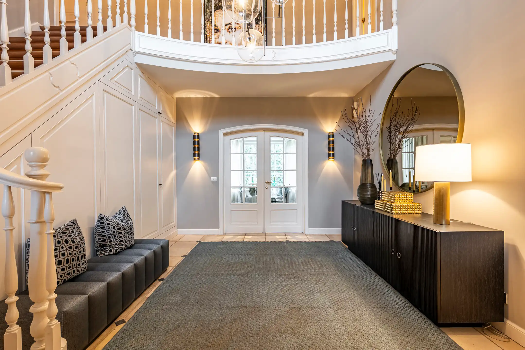 Rietgedekte villa op 2.000 m² met zwembad foto 3