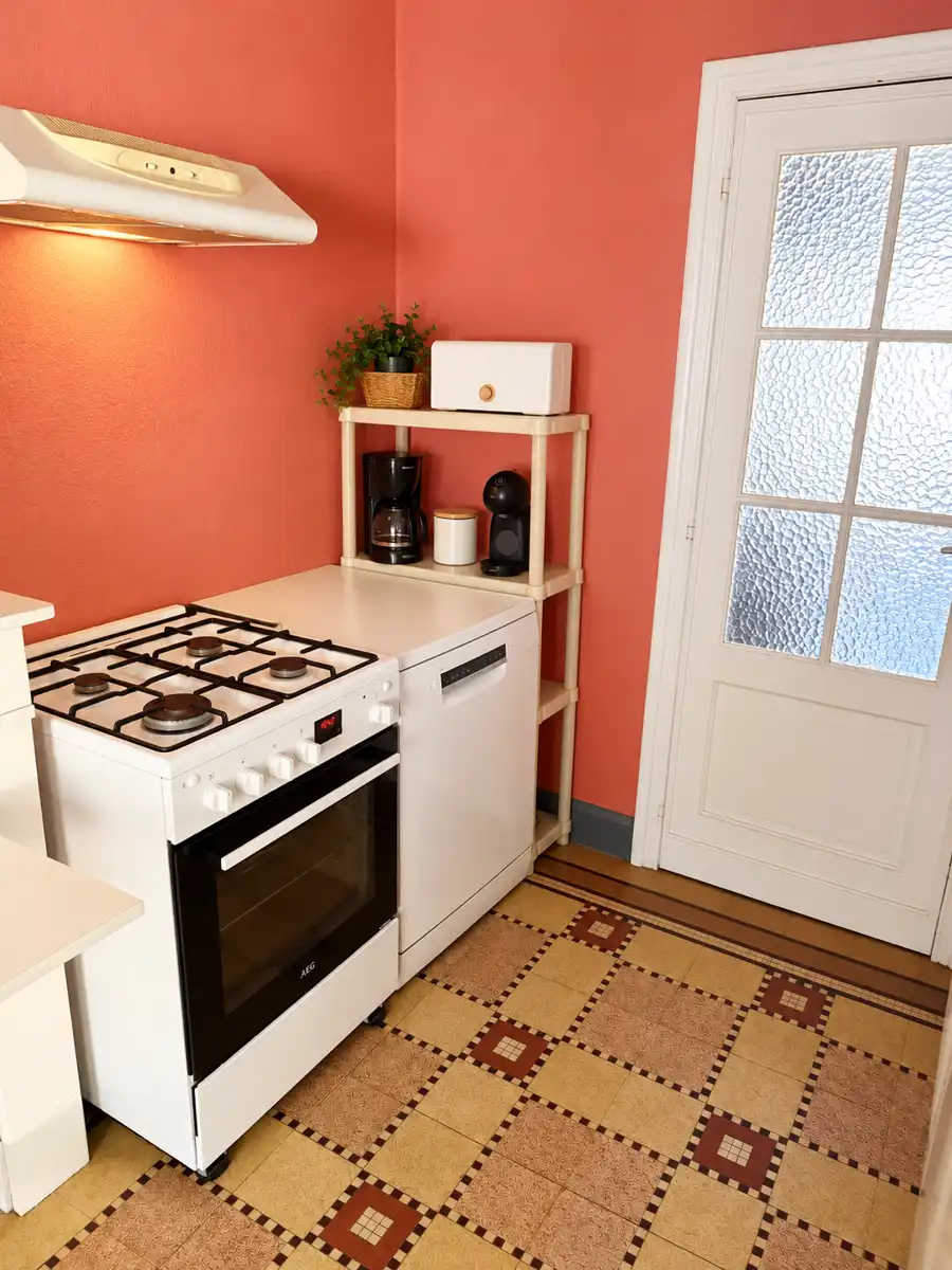 Charmante woning met 3 slaapkamers en ommuurde tuin in Halle foto 29