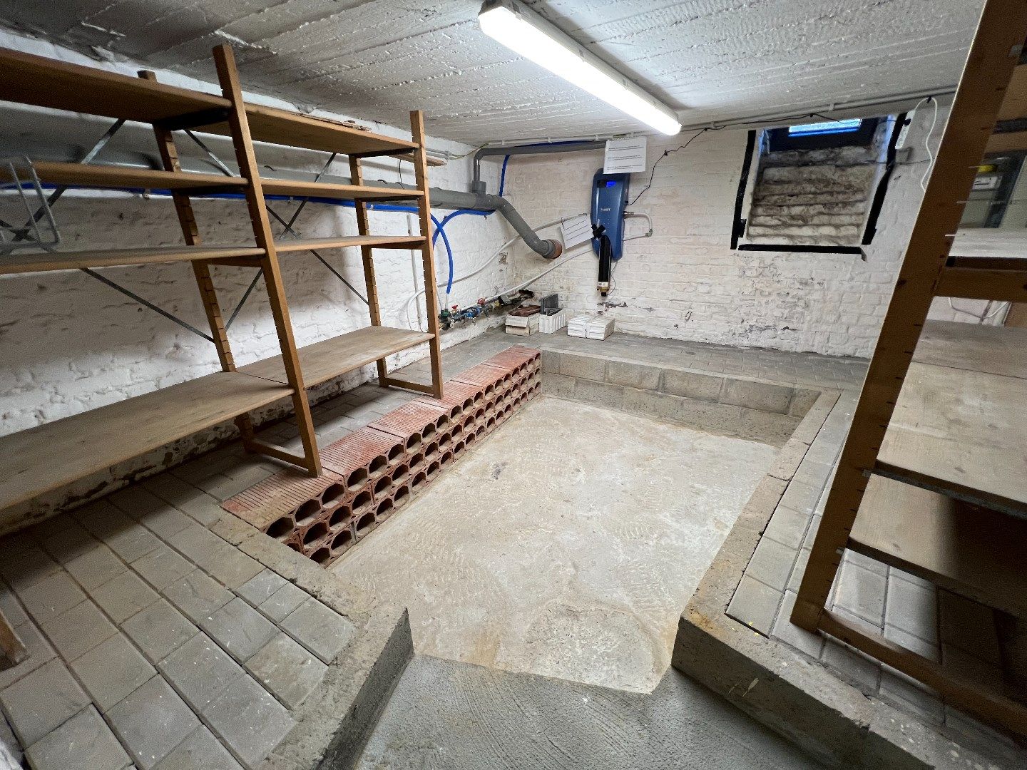 Gezellige rijwoning met 1 slaapkamer (+ bureau) en terras (2 slpks mogelijk) foto 12