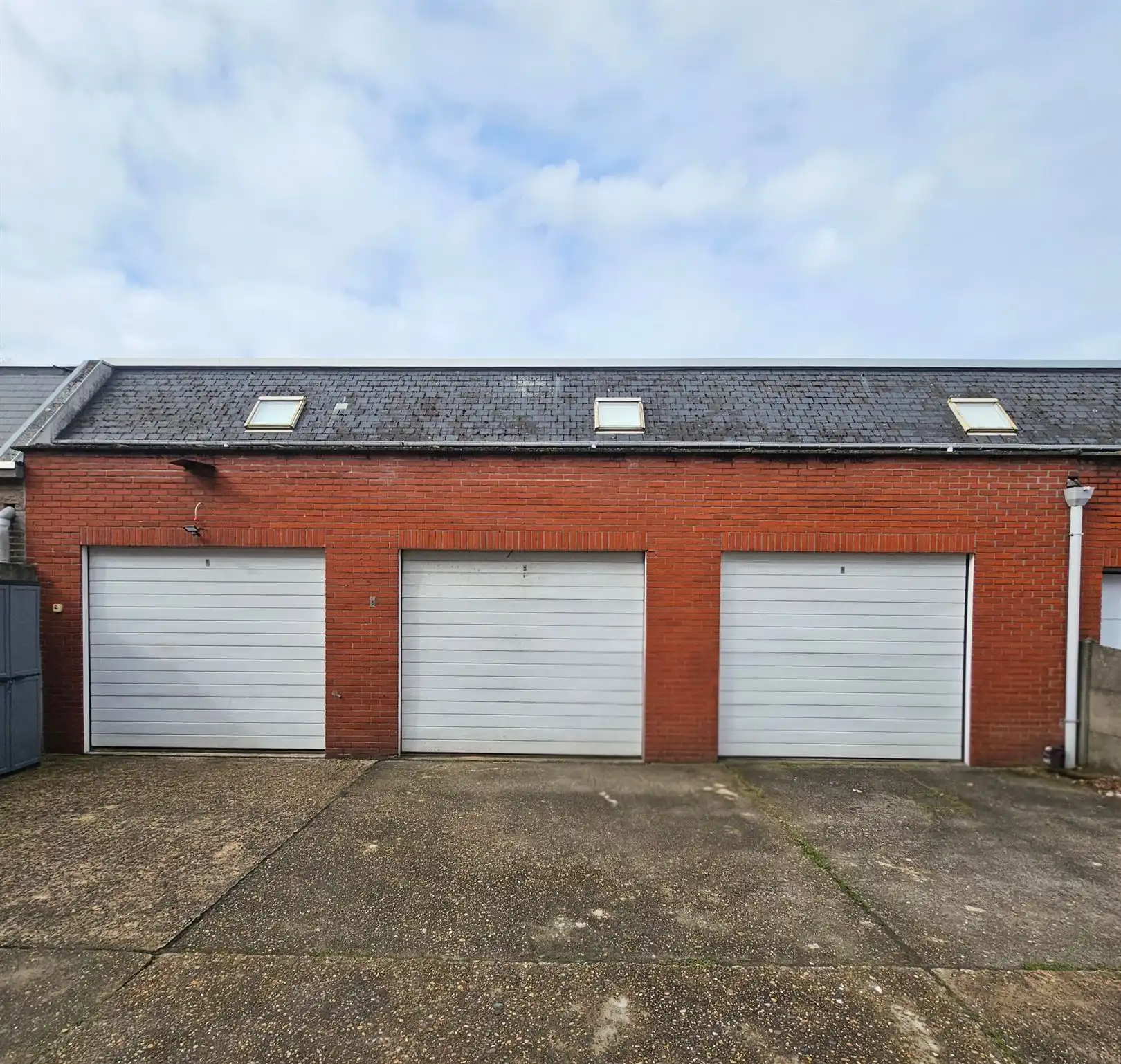 Gerenoveerd appartement met terras en garagebox. foto 10