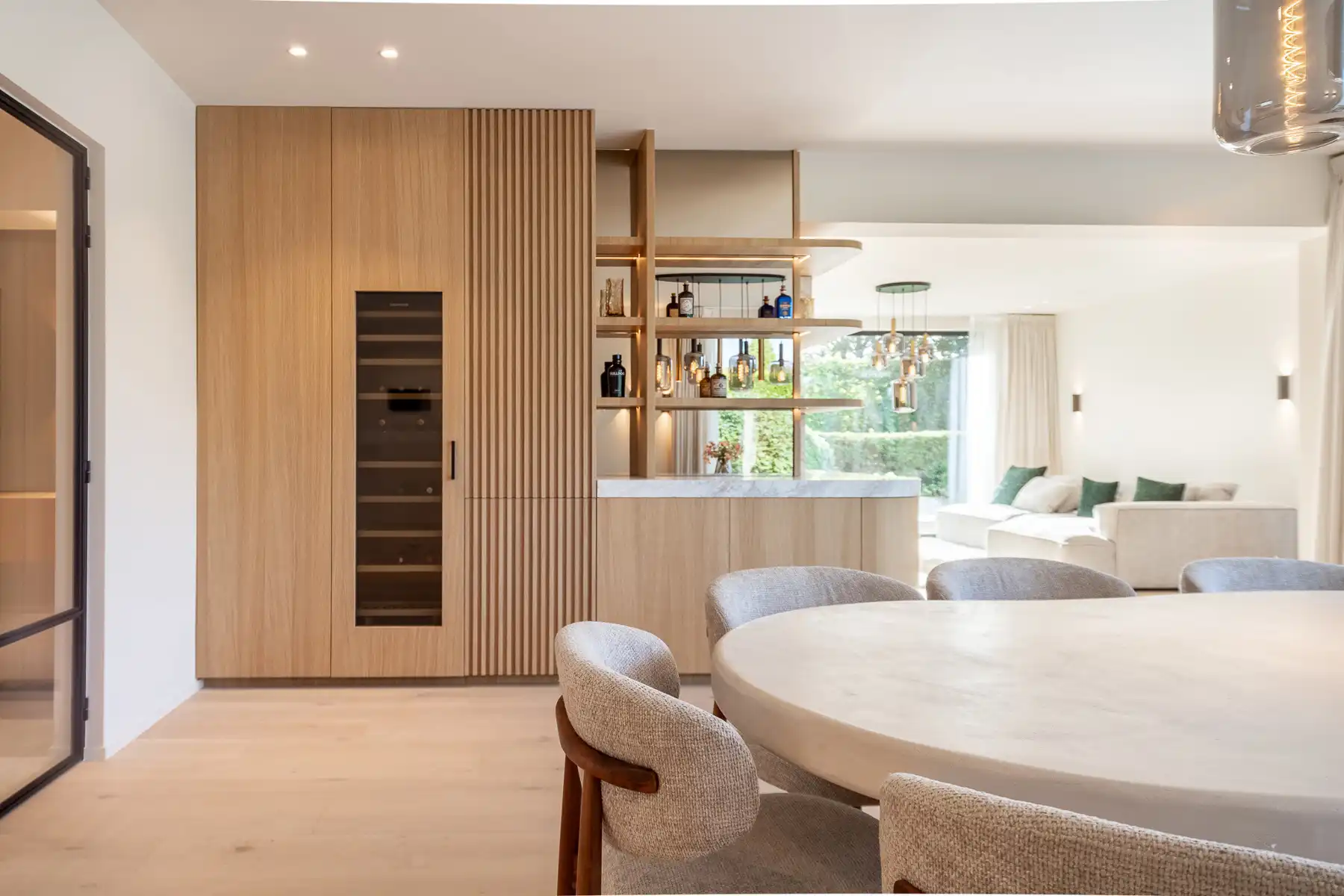 Smaakvol gerenoveerde alleenstaande woning foto 9