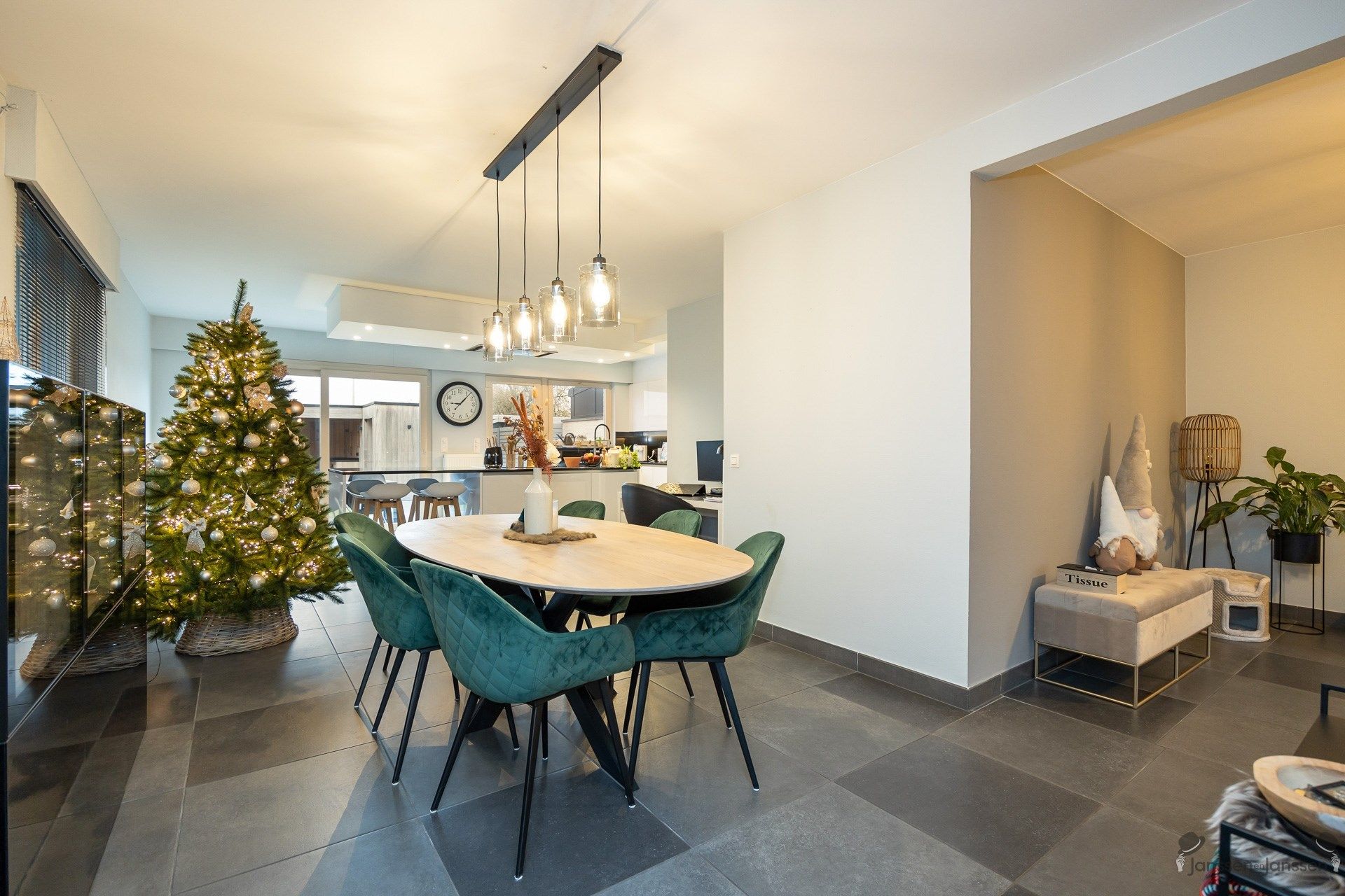 Moderne en energiezuinige gezinswoning met luxe buitenruimte in Hamme  foto 5