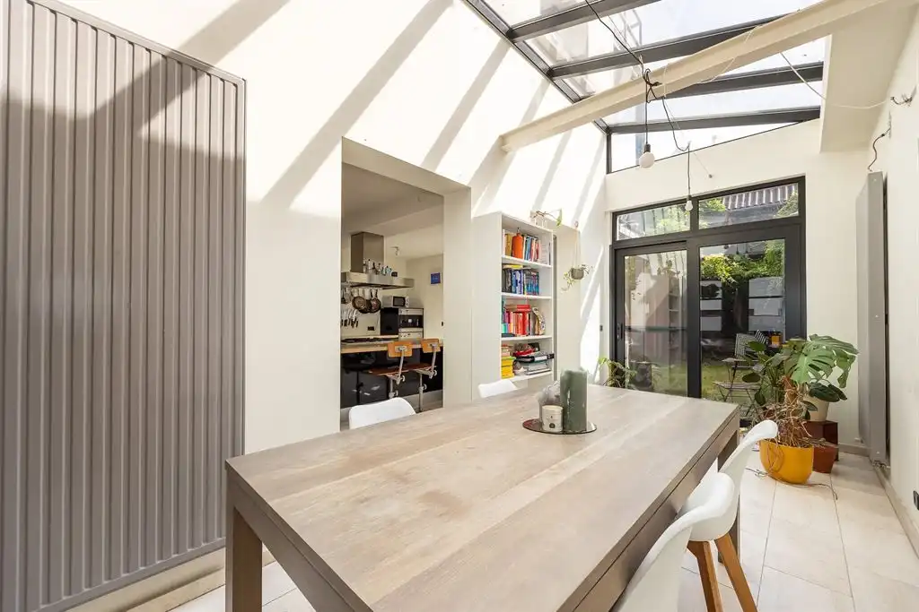 Prachtig, uitzonderlijke herenwoning met zonnige tuin foto 2