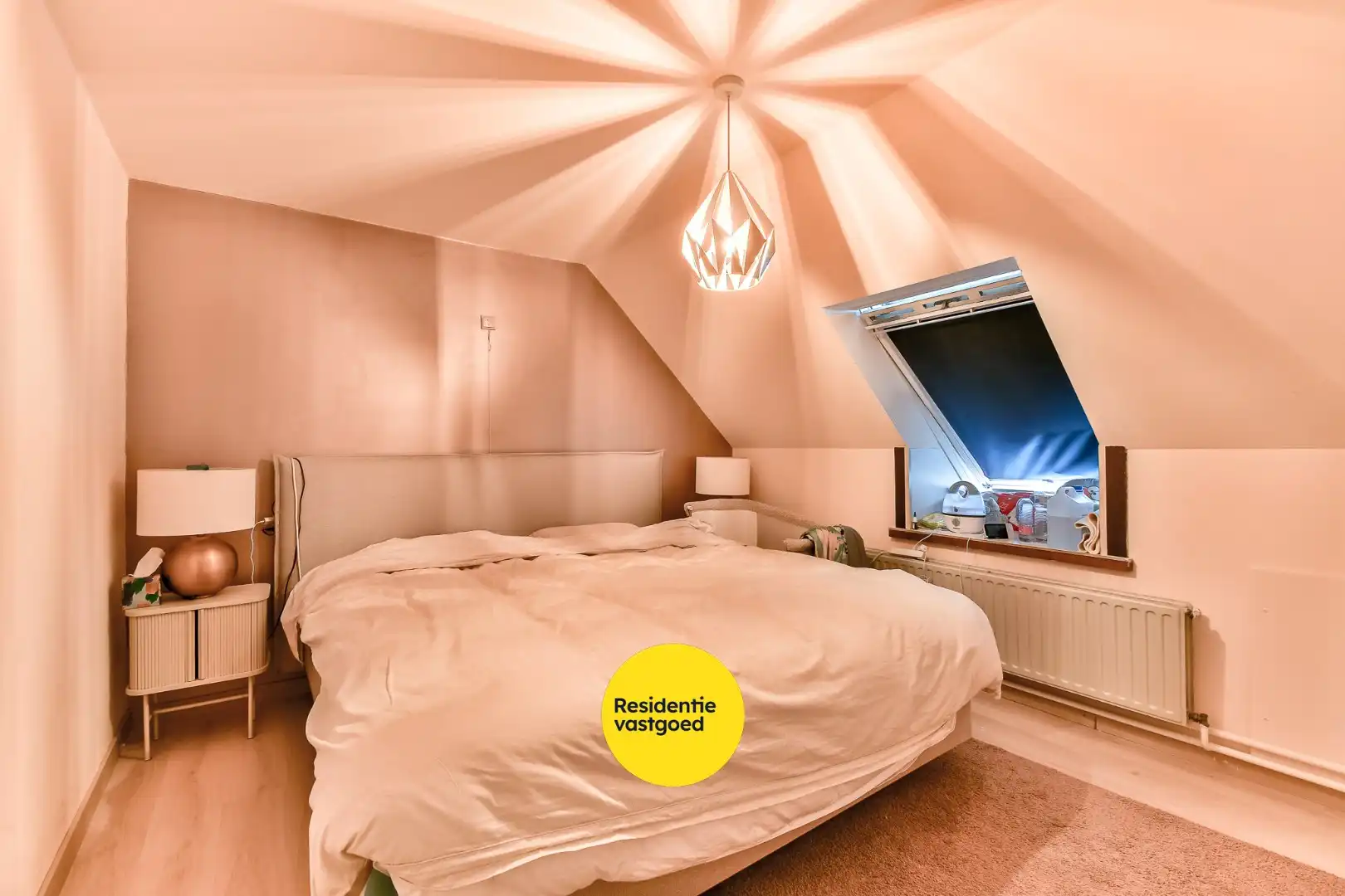 Zeer ruim duplex appartement met 3 slaapkamers in het centrum van Gistel foto 7