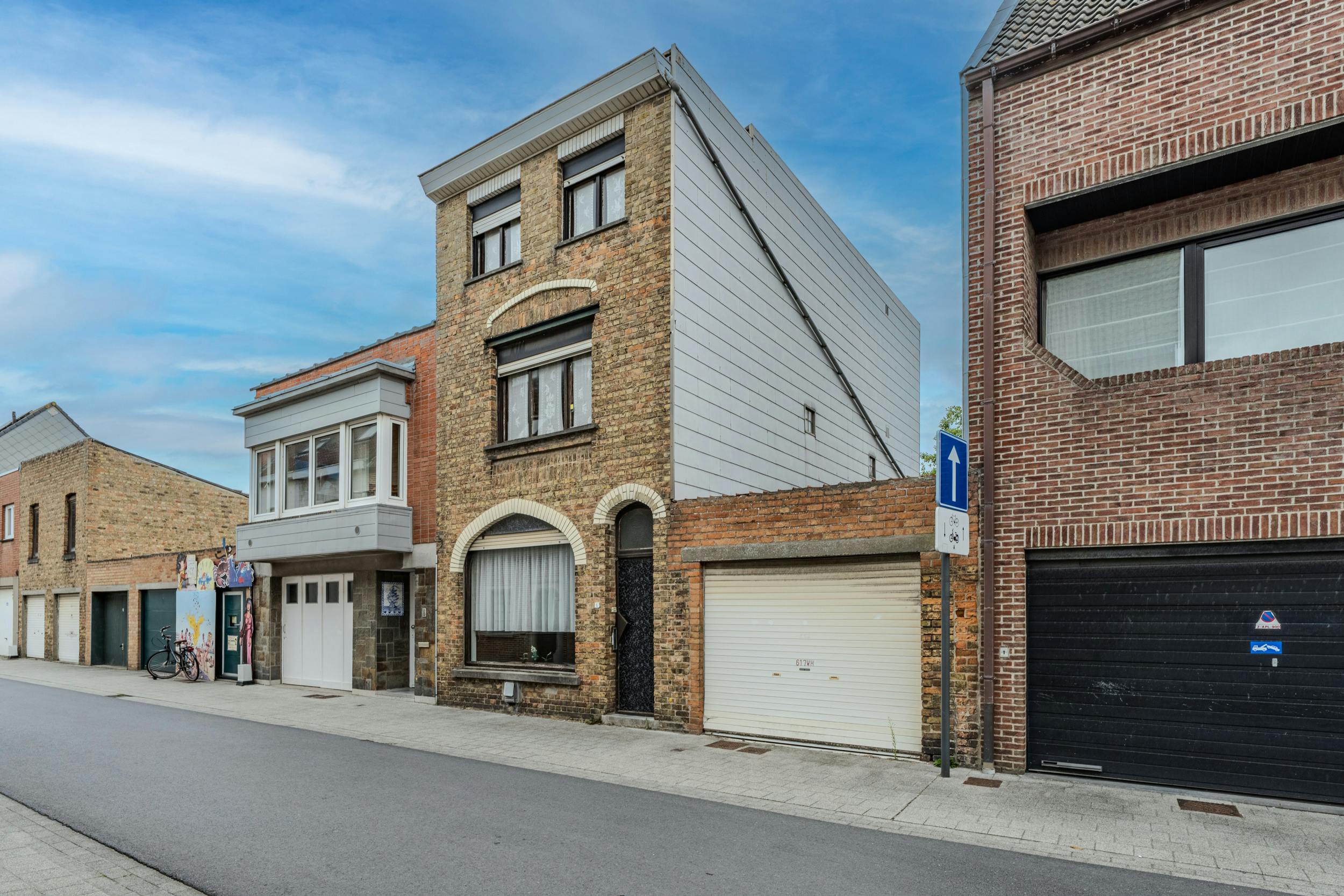 Te renoveren woning met 5 slaapkamers, tuin en garagebox te Middelkerke! foto 25