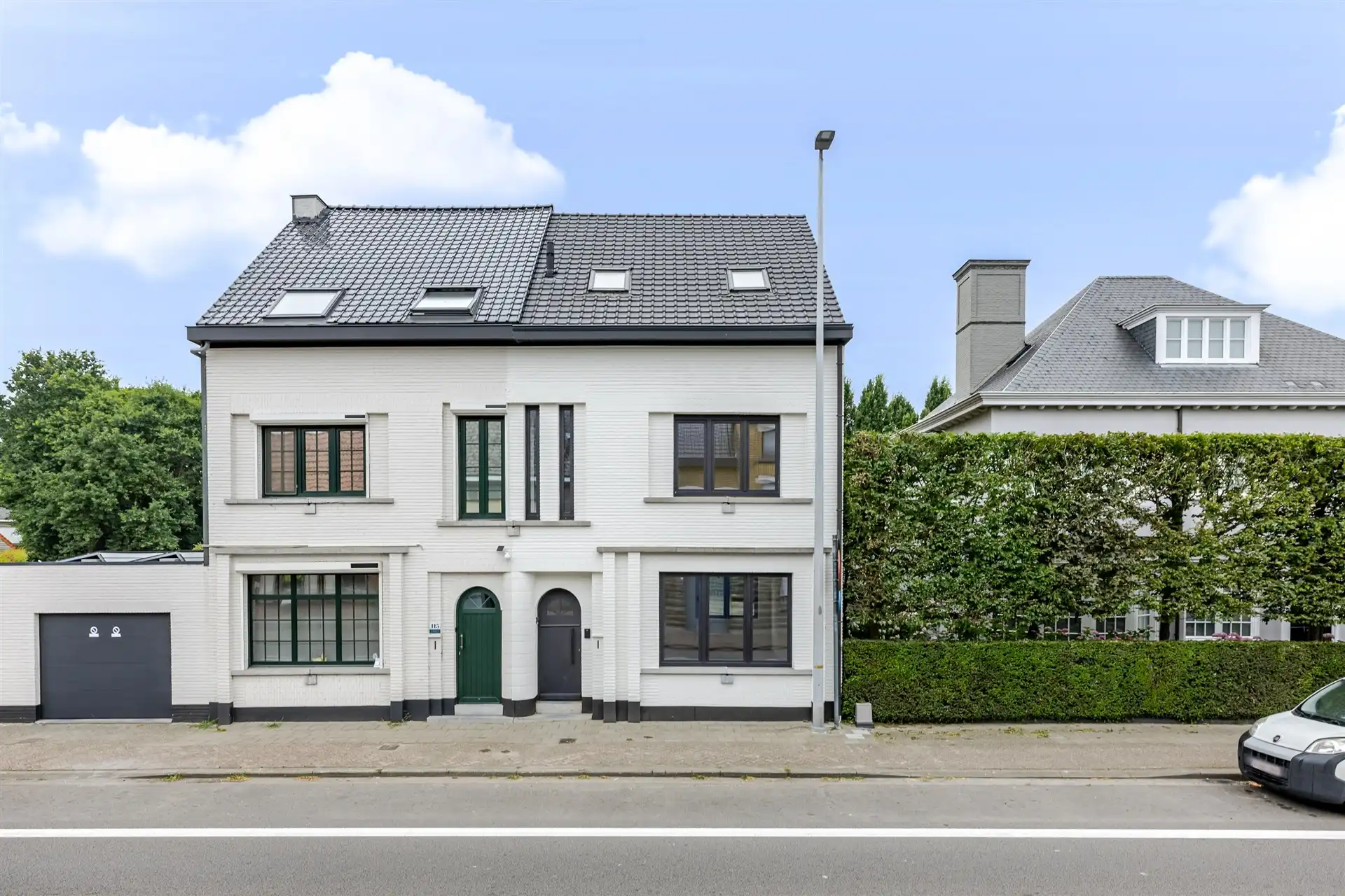 Volledig gerenoveerde woning met zuidwestgericht perceel foto 18