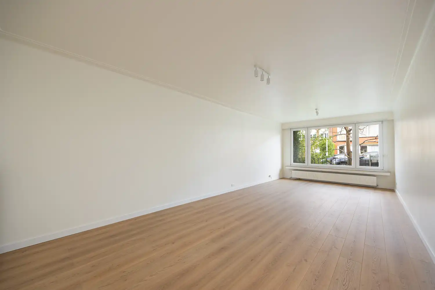 Modern gelijkvloersapp met charmante ZW-tuin foto 4