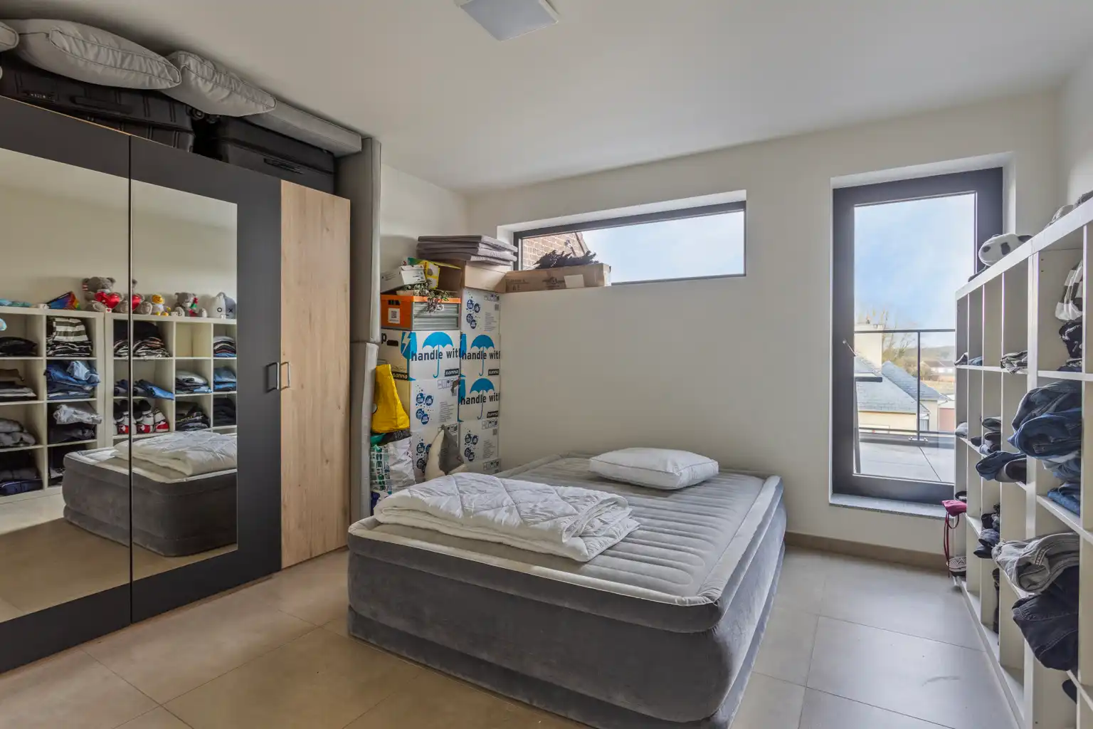 Penthouse in uitstekende staat met 2 slpks en 2 carports foto 16
