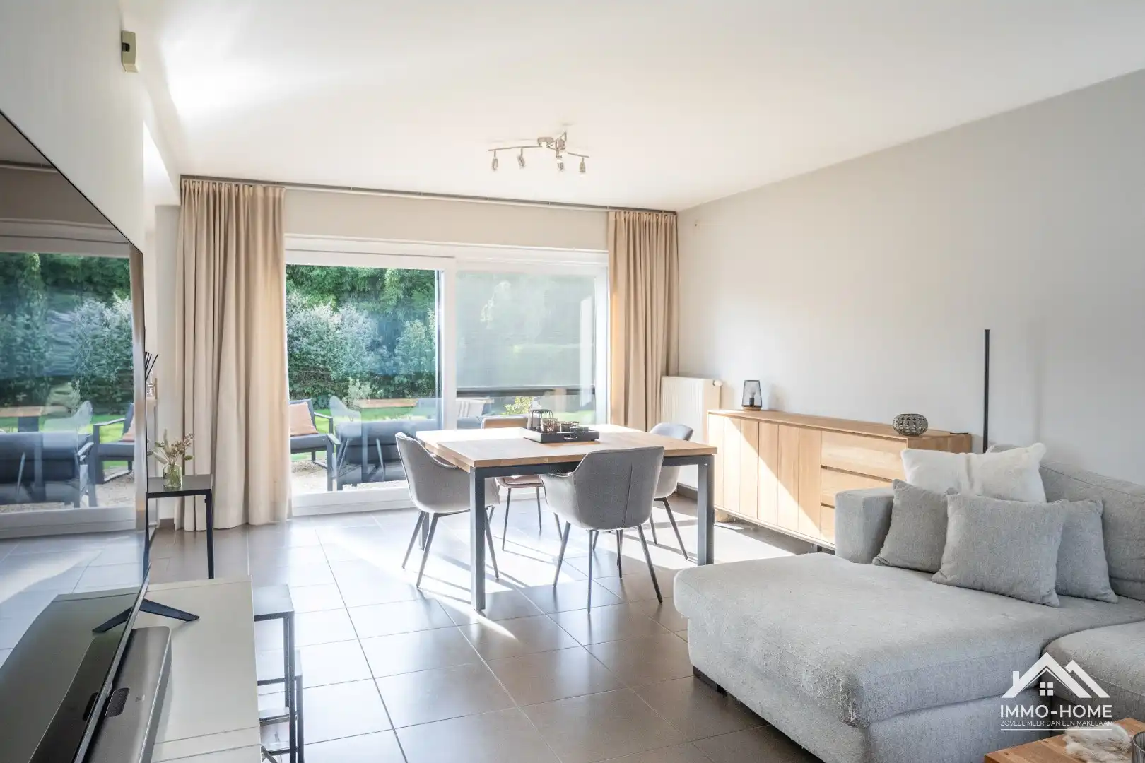 Perfect instapklare woning op een topligging in Lochristi! foto 7