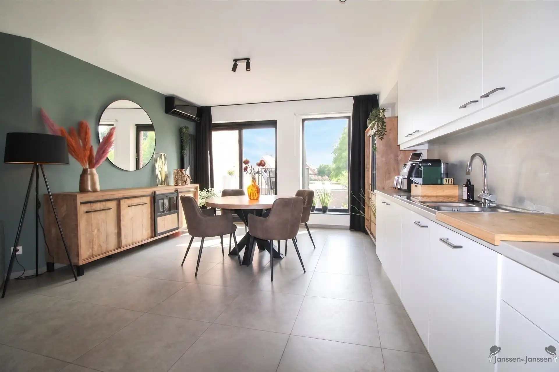 appartement 1e verdieping, 3 slpks, 2 badk, 2 parkings foto 4